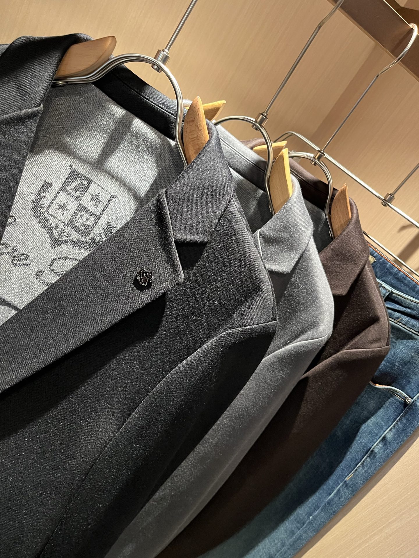 Loro Piana诺悠翩雅 2025秋冬男士西装外套，最新的贸易订单全品相！！网红款！上身舒适透气，不