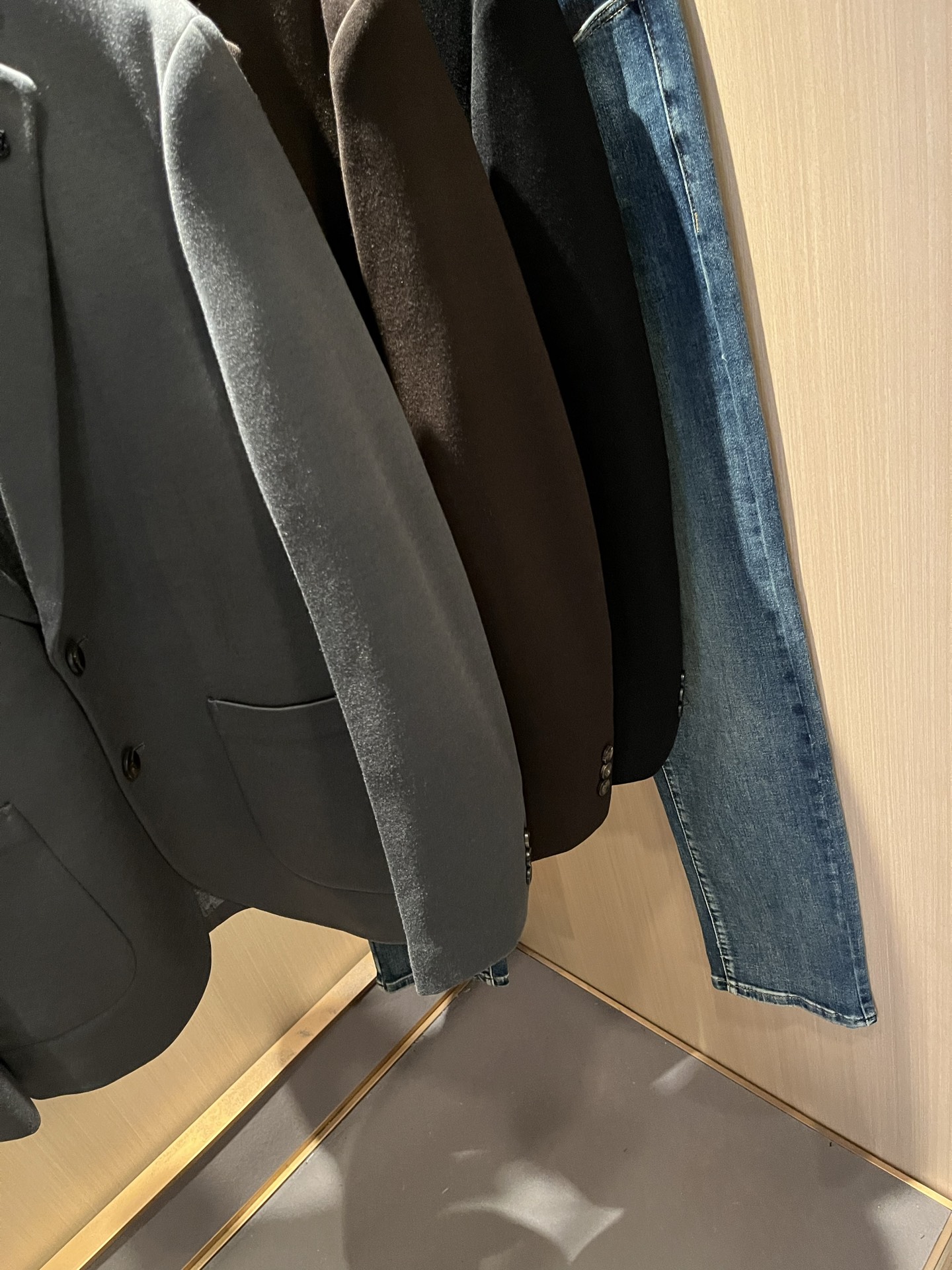 Loro Piana诺悠翩雅 2025秋冬男士西装外套，最新的贸易订单全品相！！网红款！上身舒适透气，不