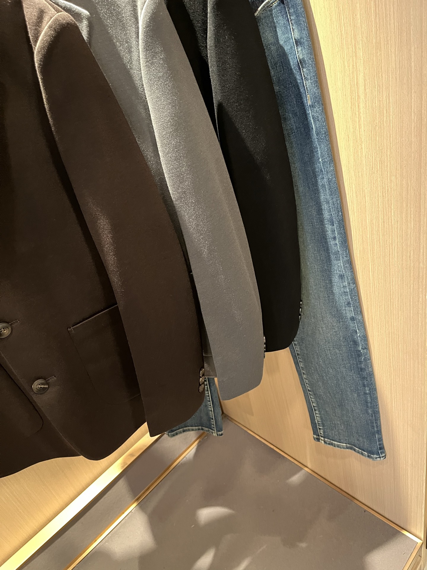 Loro Piana诺悠翩雅 2025秋冬男士西装外套，最新的贸易订单全品相！！网红款！上身舒适透气，不