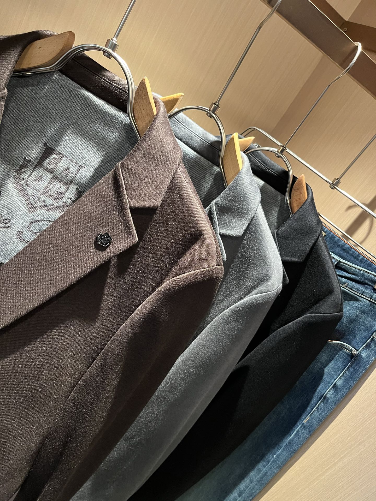 Loro Piana诺悠翩雅 2025秋冬男士西装外套，最新的贸易订单全品相！！网红款！上身舒适透气，不