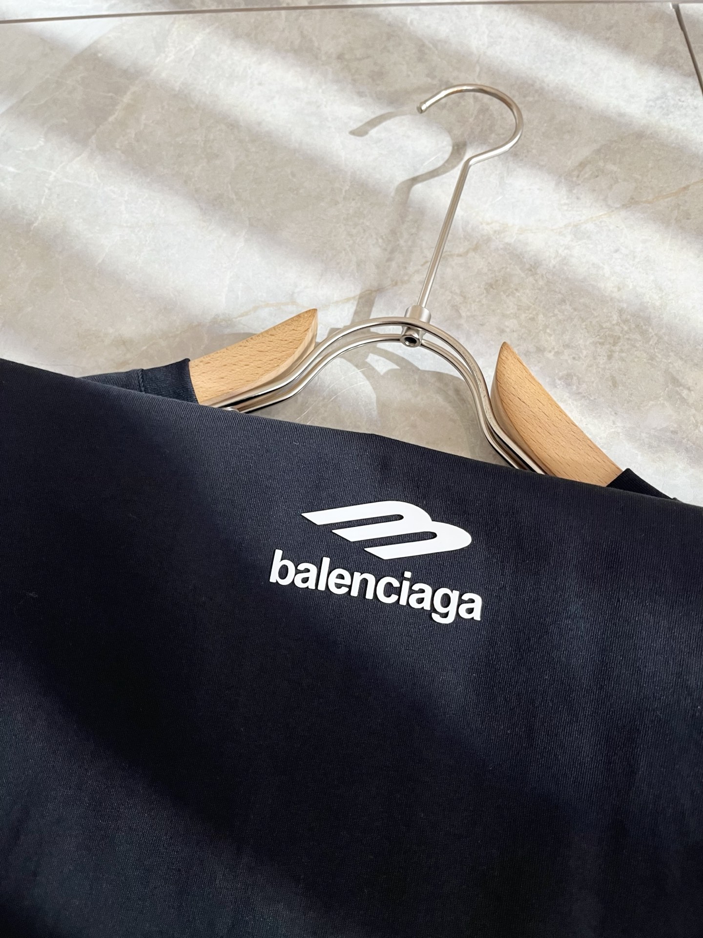 BALENCIA*巴黎*家 2025秋冬新款男女同款👫打底衫，经典标志图案logo压胶工艺设计！贸易公司