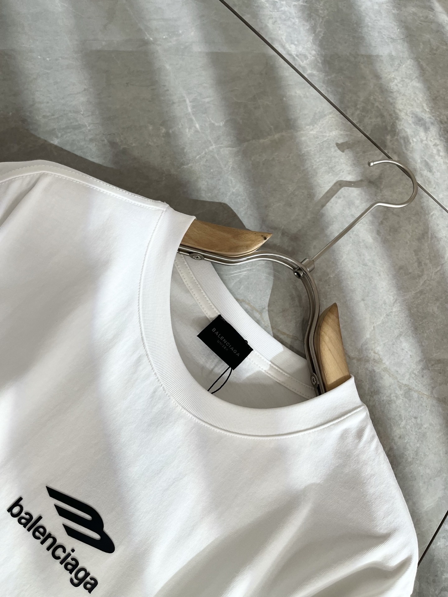 BALENCIA*巴黎*家 2025秋冬新款男女同款👫打底衫，经典标志图案logo压胶工艺设计！贸易公司