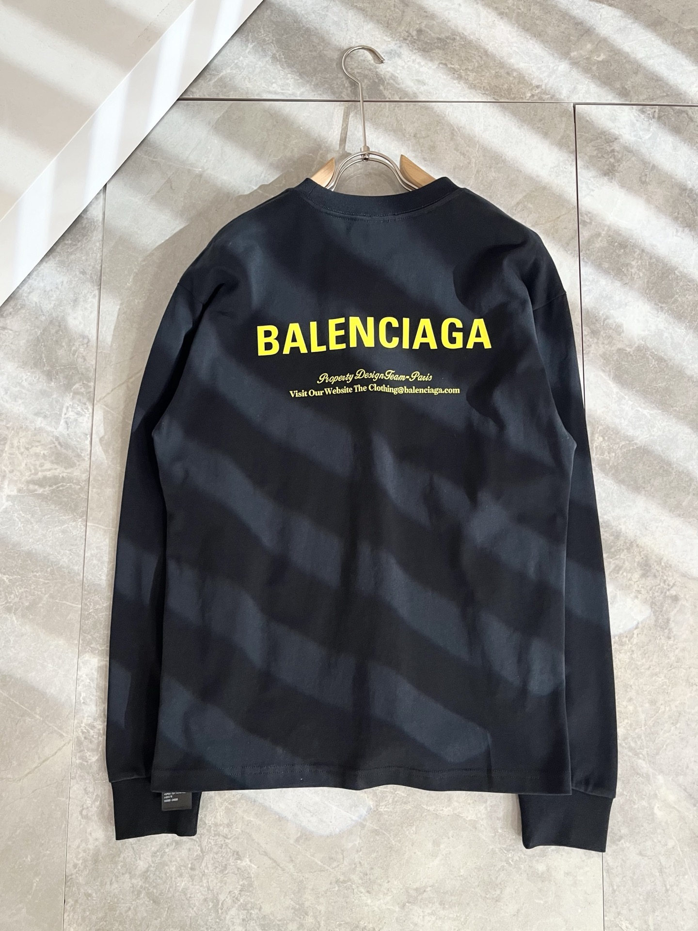 BALENCIA*巴黎*家 2025秋冬新款男女同款👫打底衫，经典标志图案logo压胶工艺设计！贸易公司