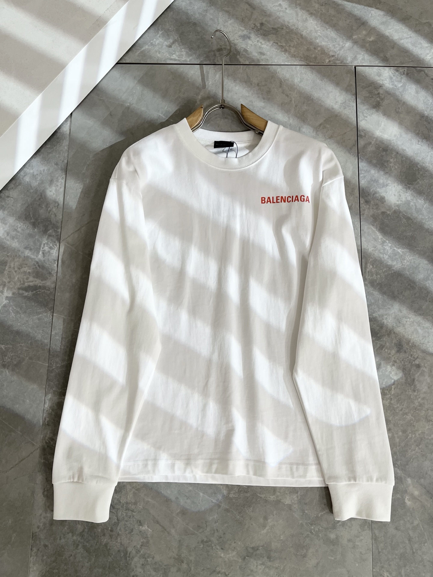 BALENCIA*巴黎*家 2025秋冬新款男女同款👫打底衫，经典标志图案logo压胶工艺设计！贸易公司