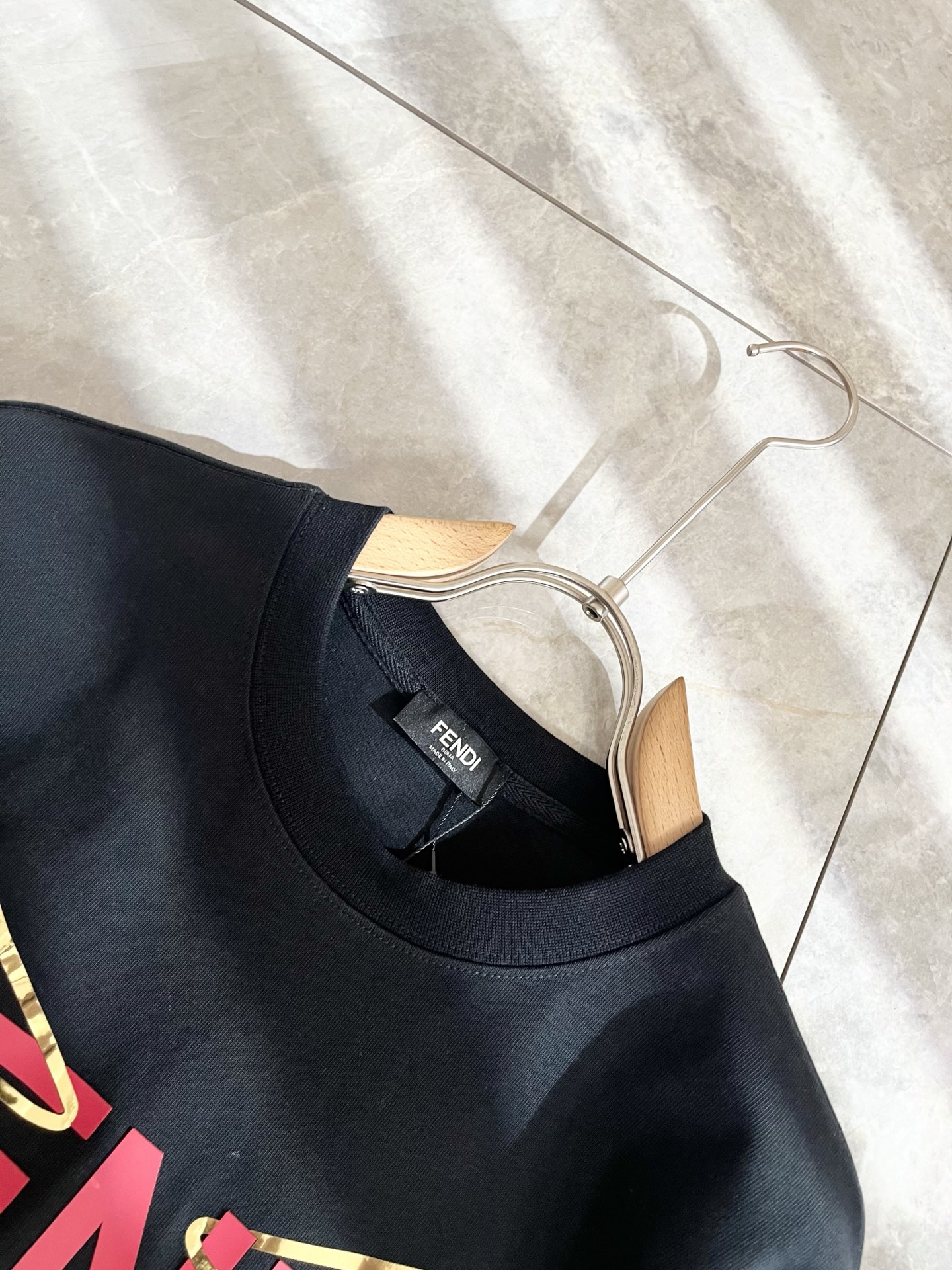 FEN*I 芬*迪2025秋冬新款FD家族FF男女同款👫打底衫，男女同款👫百搭极简短袖。意大利原厂订单，