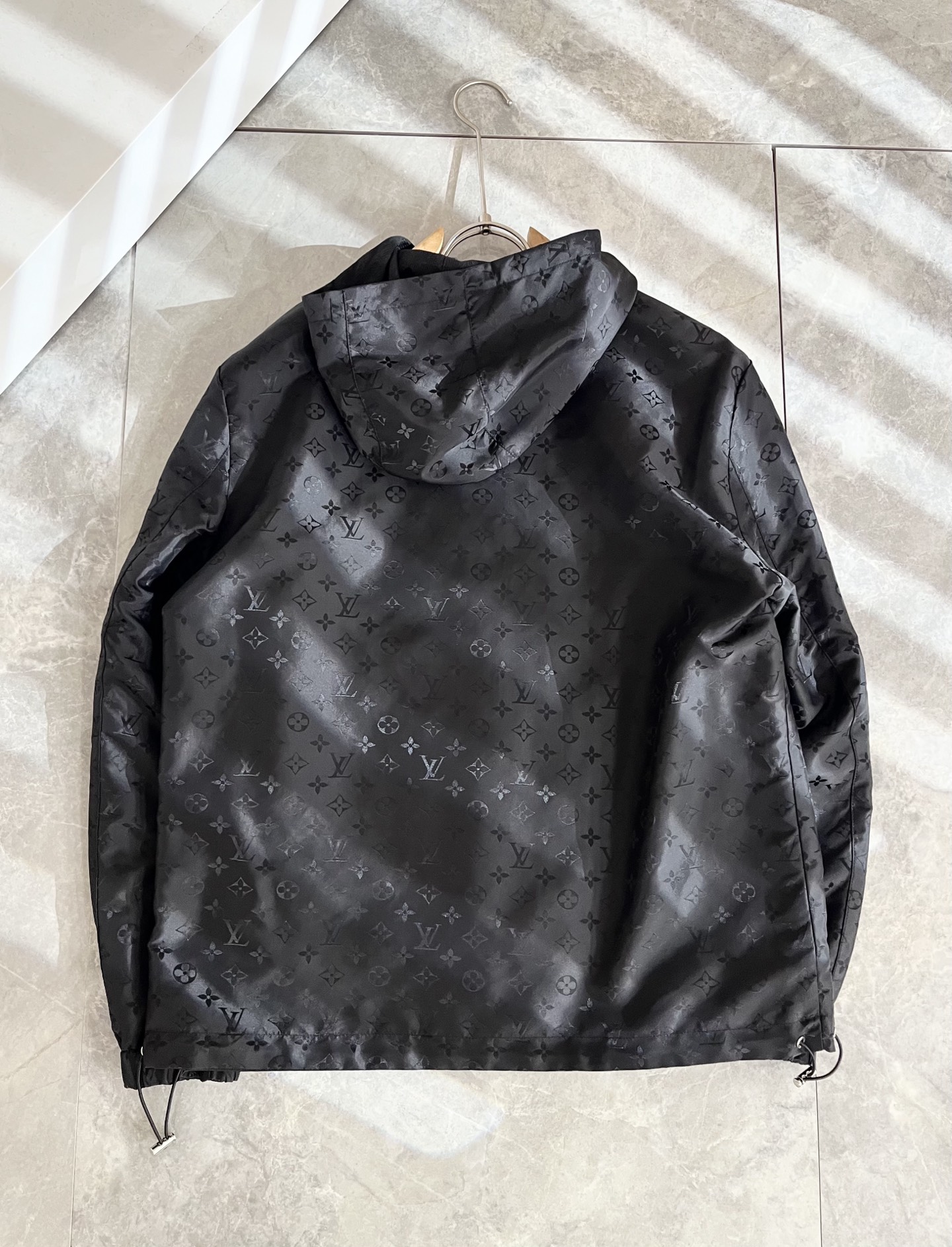 Louis Vuit*on 路易*登 2025秋冬新款轻奢Monogram立体暗纹工艺男女同款👫双面穿夹