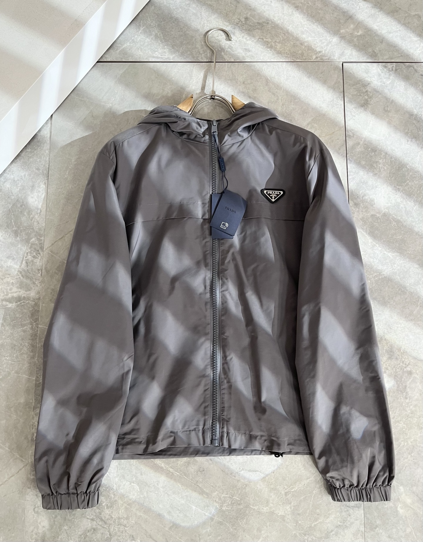 PRAD*A普*达2025秋冬休闲夹克外套，最新时尚休闲拉链夹克，时尚夹克外套!贸易公司渠道稀出，同步官