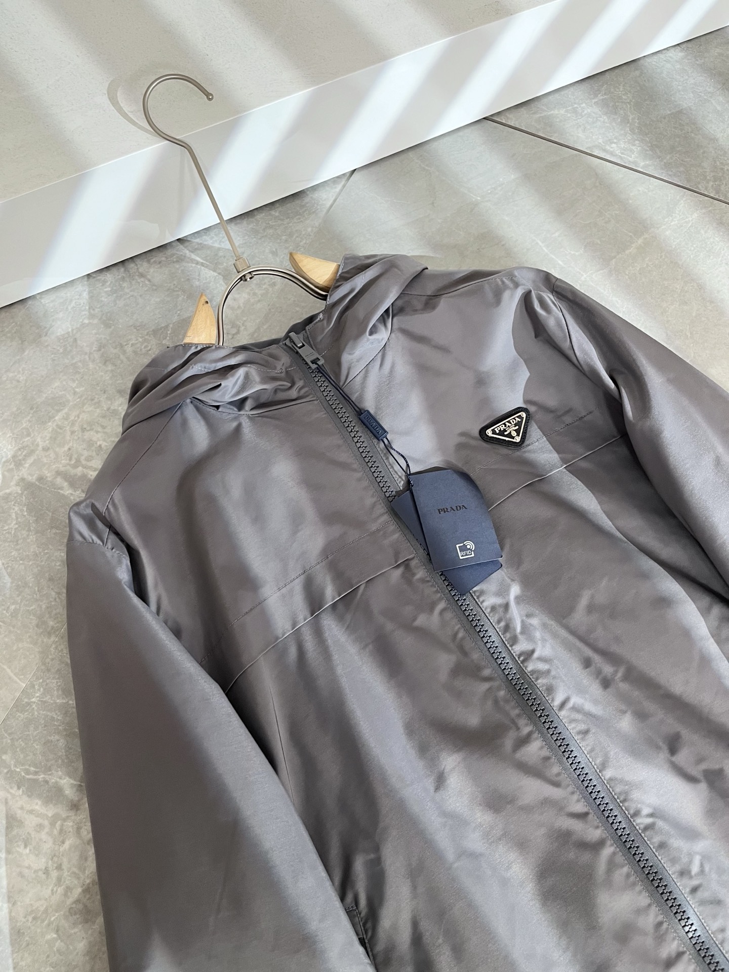 PRAD*A普*达2025秋冬休闲夹克外套，最新时尚休闲拉链夹克，时尚夹克外套!贸易公司渠道稀出，同步官