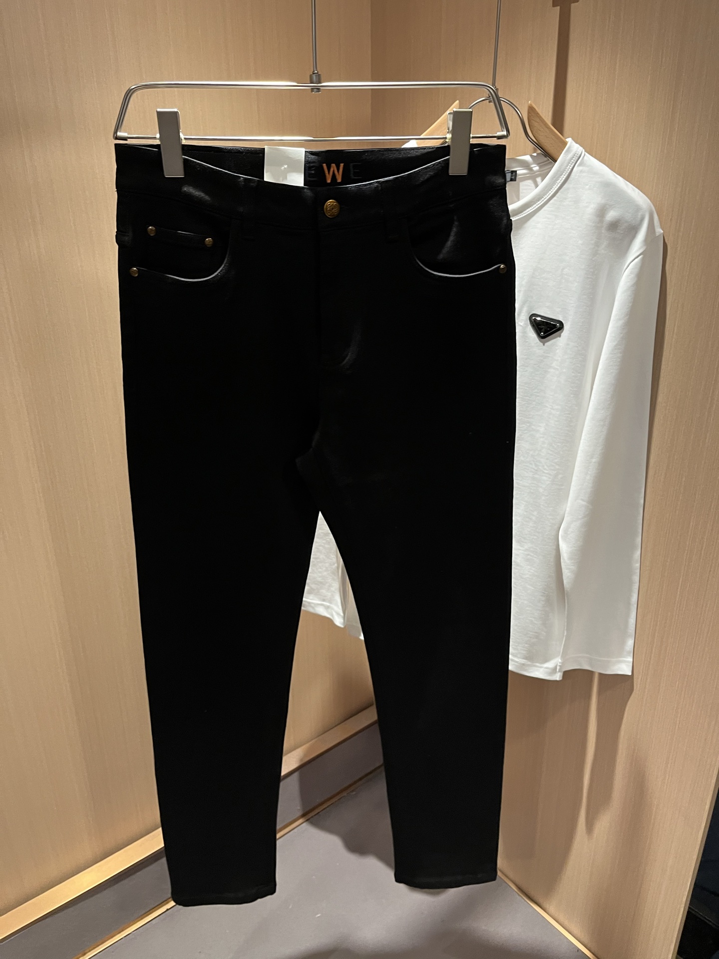 LO*WE/罗*威2025秋冬新品男士时装款高端休闲裤，香港洋行渠道货，日本原厂出品，纯血统品质，完美延