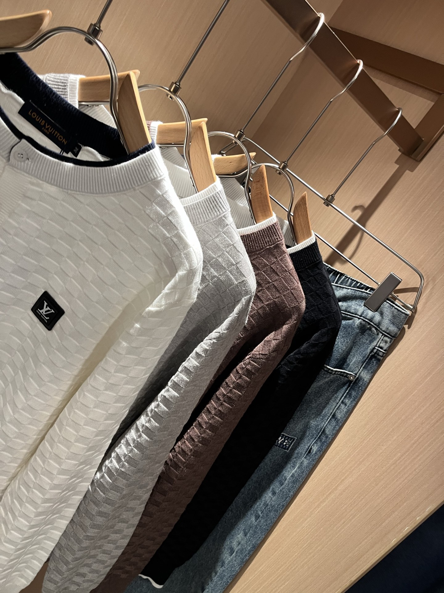 Louis Vuit*on 2025秋冬路易家族轻奢针织羊毛衫！路易家族的新高端，细节品质永远的那么完美