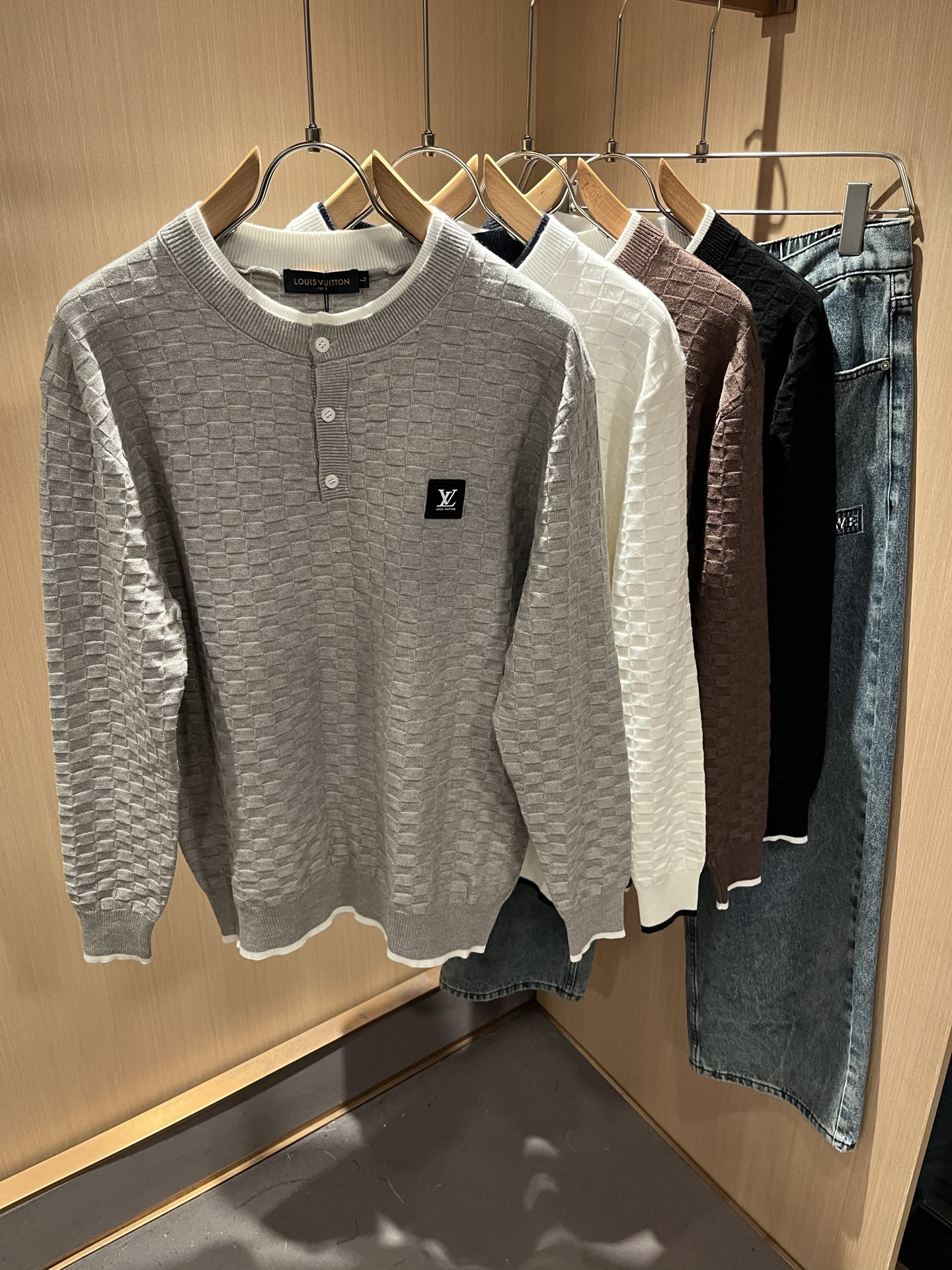 Louis Vuit*on 2025秋冬路易家族轻奢针织羊毛衫！路易家族的新高端，细节品质永远的那么完美