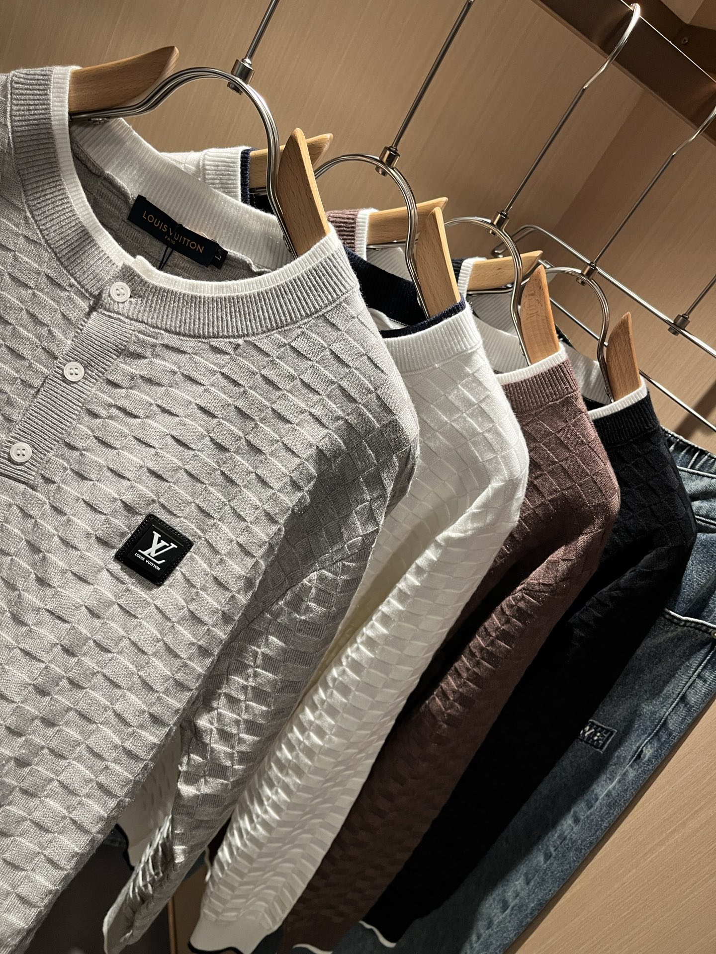 Louis Vuit*on 2025秋冬路易家族轻奢针织羊毛衫！路易家族的新高端，细节品质永远的那么完美