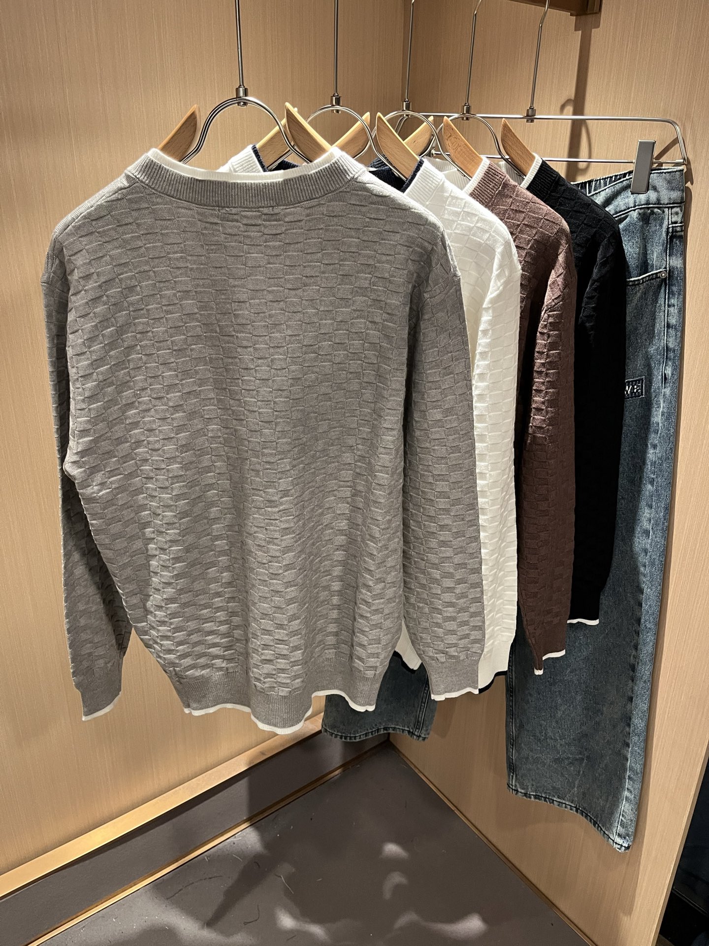 Louis Vuit*on 2025秋冬路易家族轻奢针织羊毛衫！路易家族的新高端，细节品质永远的那么完美