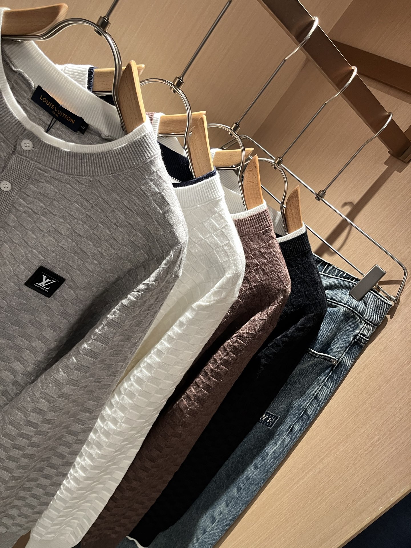 Louis Vuit*on 2025秋冬路易家族轻奢针织羊毛衫！路易家族的新高端，细节品质永远的那么完美