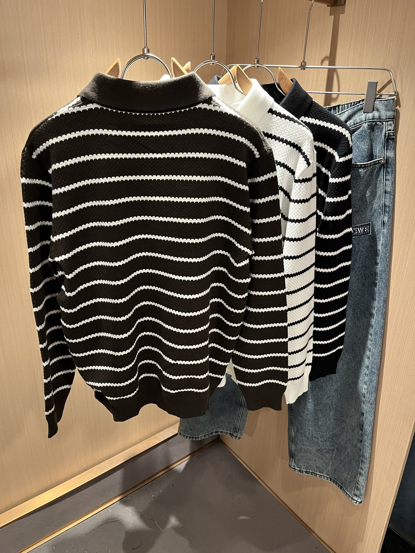 PRAD*A普*达2025秋冬新款男士针织羊毛衫，最新款全网独家首上！！~既经典有时尚百搭，谁不爱啊，将