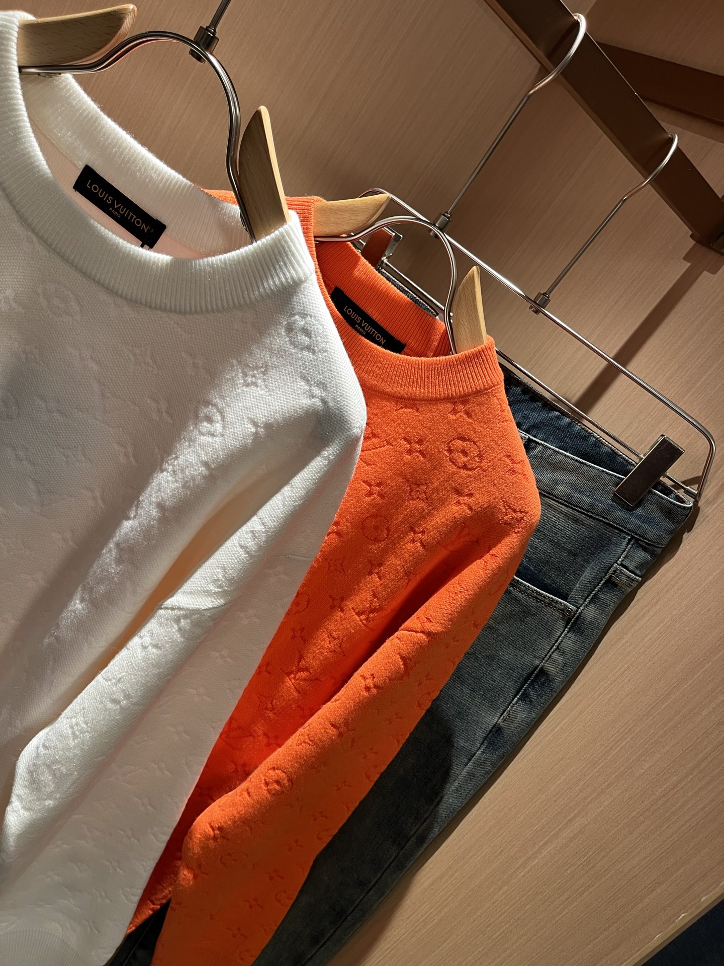 Louis Vuit*on 2025秋冬路易家族轻奢Monogram钩织针织羊毛衫！男女同款👫装饰！ 路