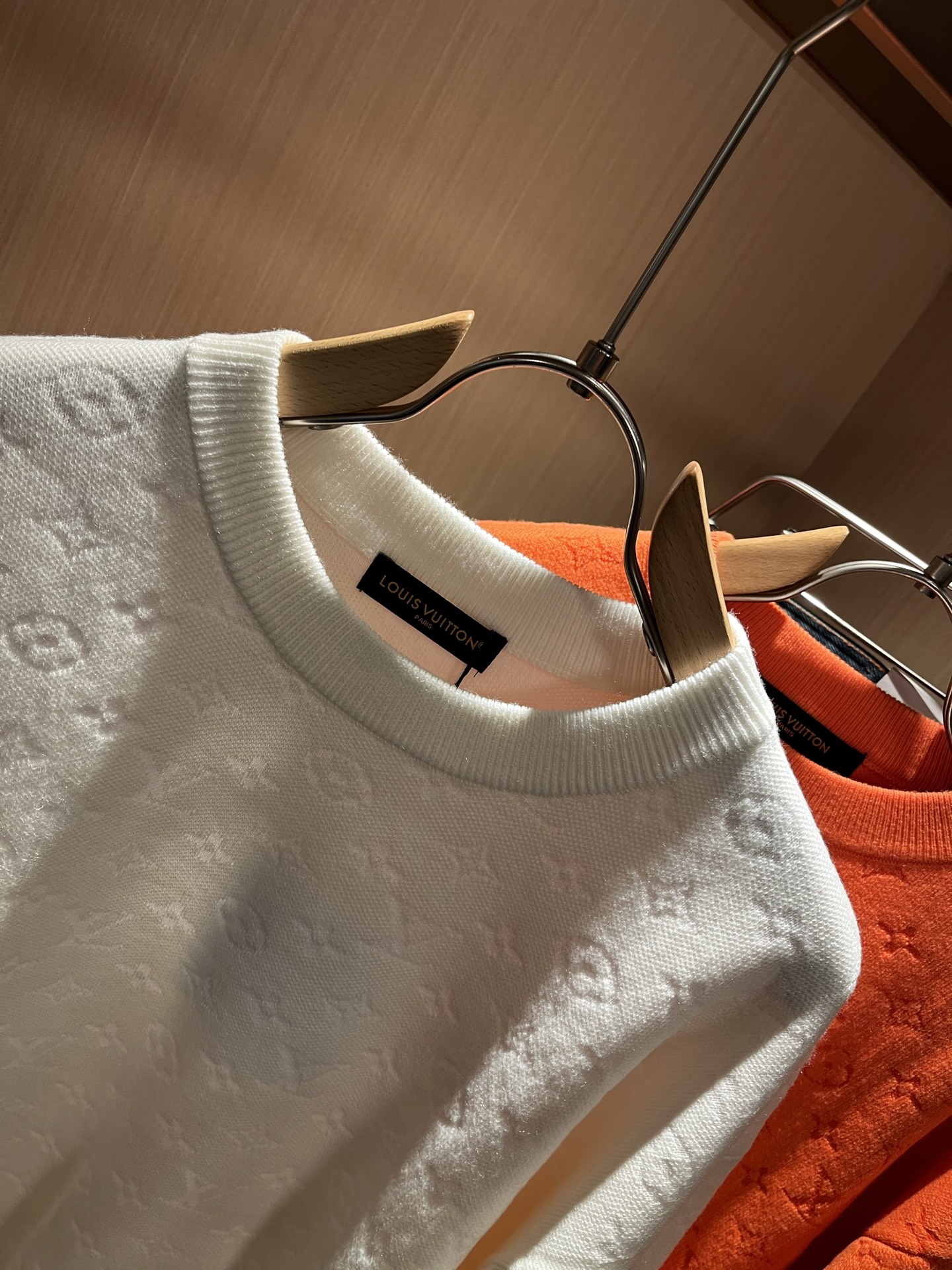 Louis Vuit*on 2025秋冬路易家族轻奢Monogram钩织针织羊毛衫！男女同款👫装饰！ 路