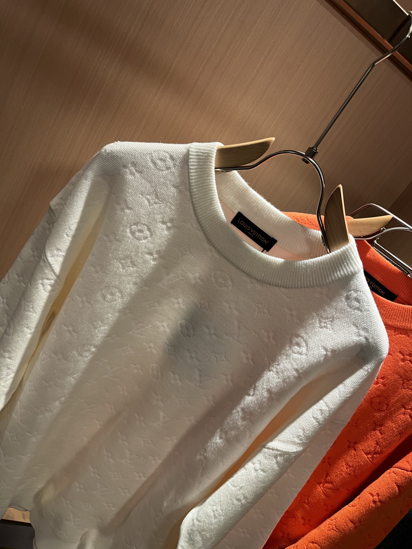 Louis Vuit*on 2025秋冬路易家族轻奢Monogram钩织针织羊毛衫！男女同款👫装饰！ 路