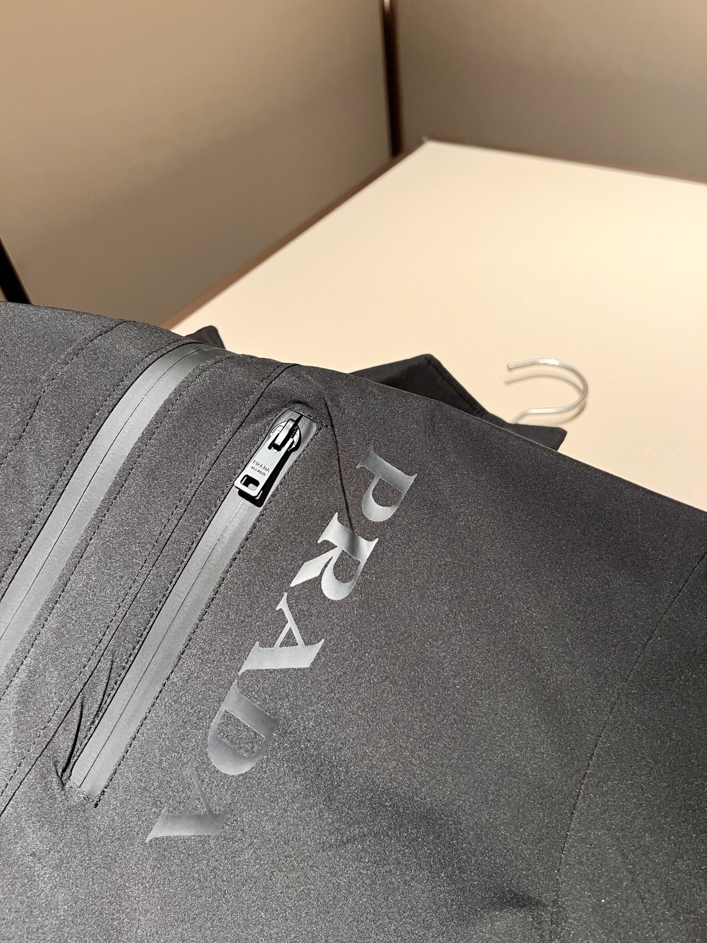 PRAD*A普*达2025秋冬休闲夹克外套，最新时尚休闲拉链夹克，时尚夹克外套!贸易公司渠道稀出，同步官