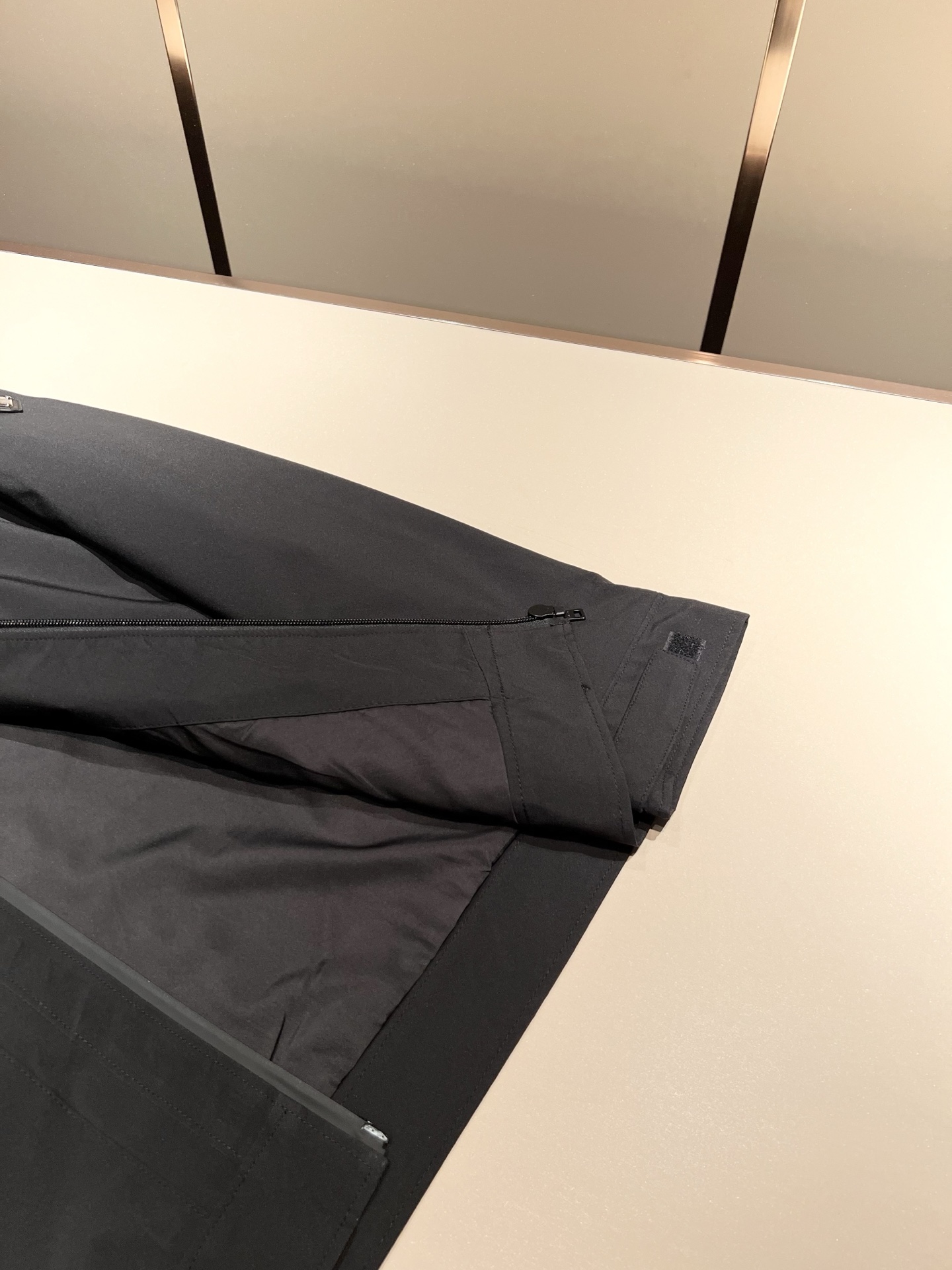 PRAD*A普*达2025秋冬休闲夹克外套，最新时尚休闲拉链夹克，时尚夹克外套!贸易公司渠道稀出，同步官