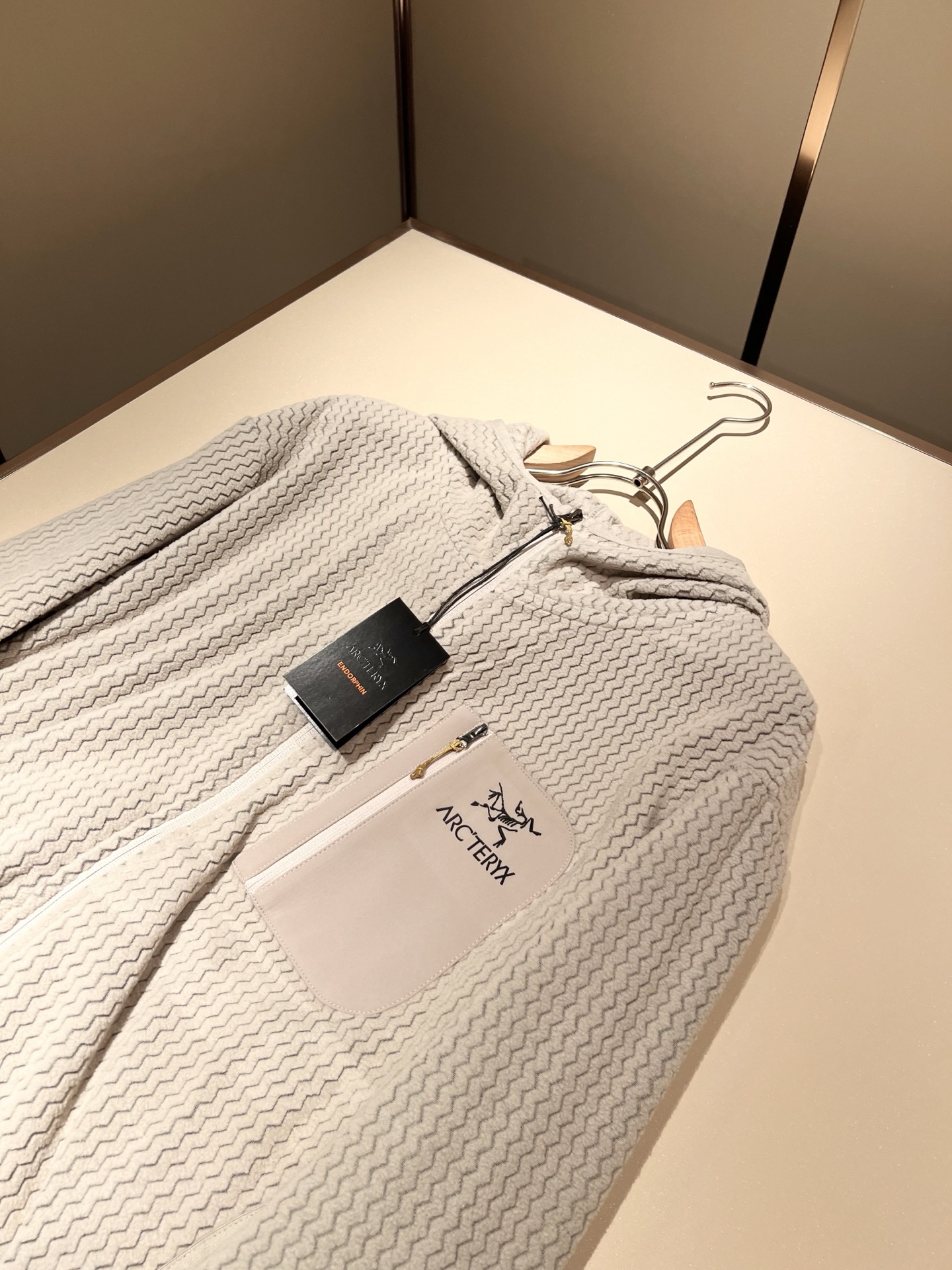 ARCTER*X始*祖鸟 2025秋冬新款男女同款👫夹克外套，户外品牌可能大家第一想到的就是加拿大鹅、始