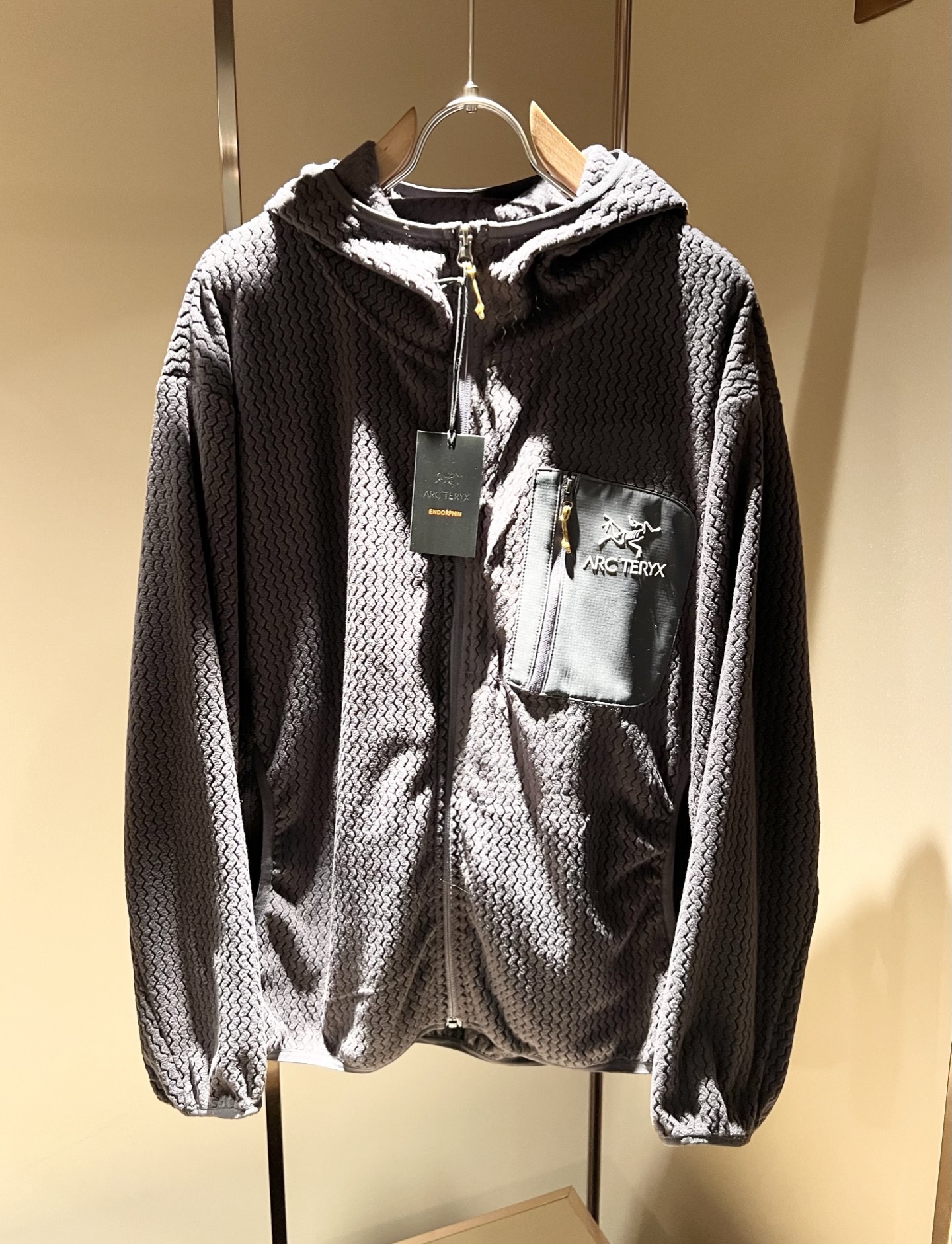 ARCTER*X始*祖鸟 2025秋冬新款男女同款👫夹克外套，户外品牌可能大家第一想到的就是加拿大鹅、始