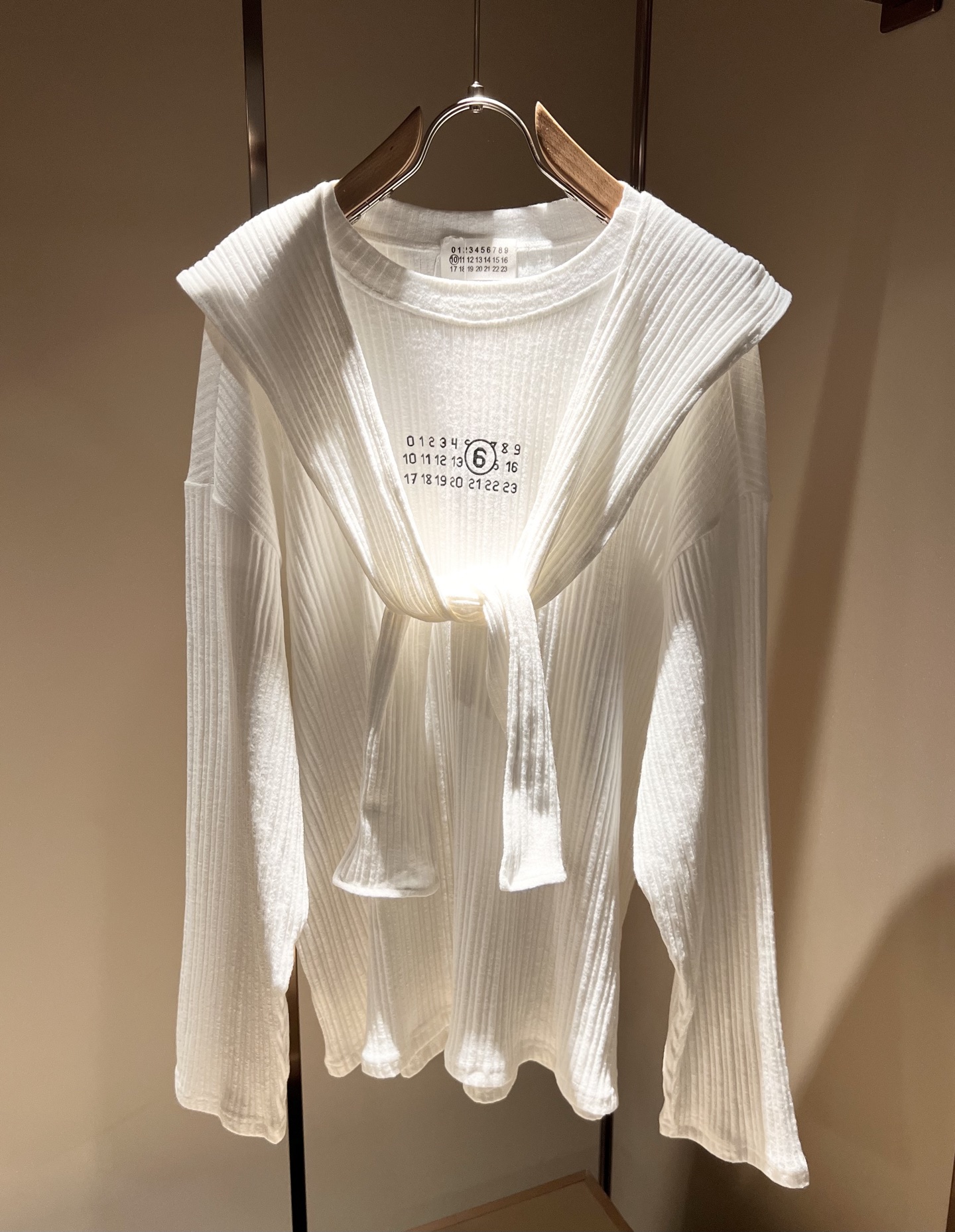 马吉拉 maison margiel 2025秋冬新款男女同款👫休闲针织羊毛衫，专柜同步发售！定制专属羊