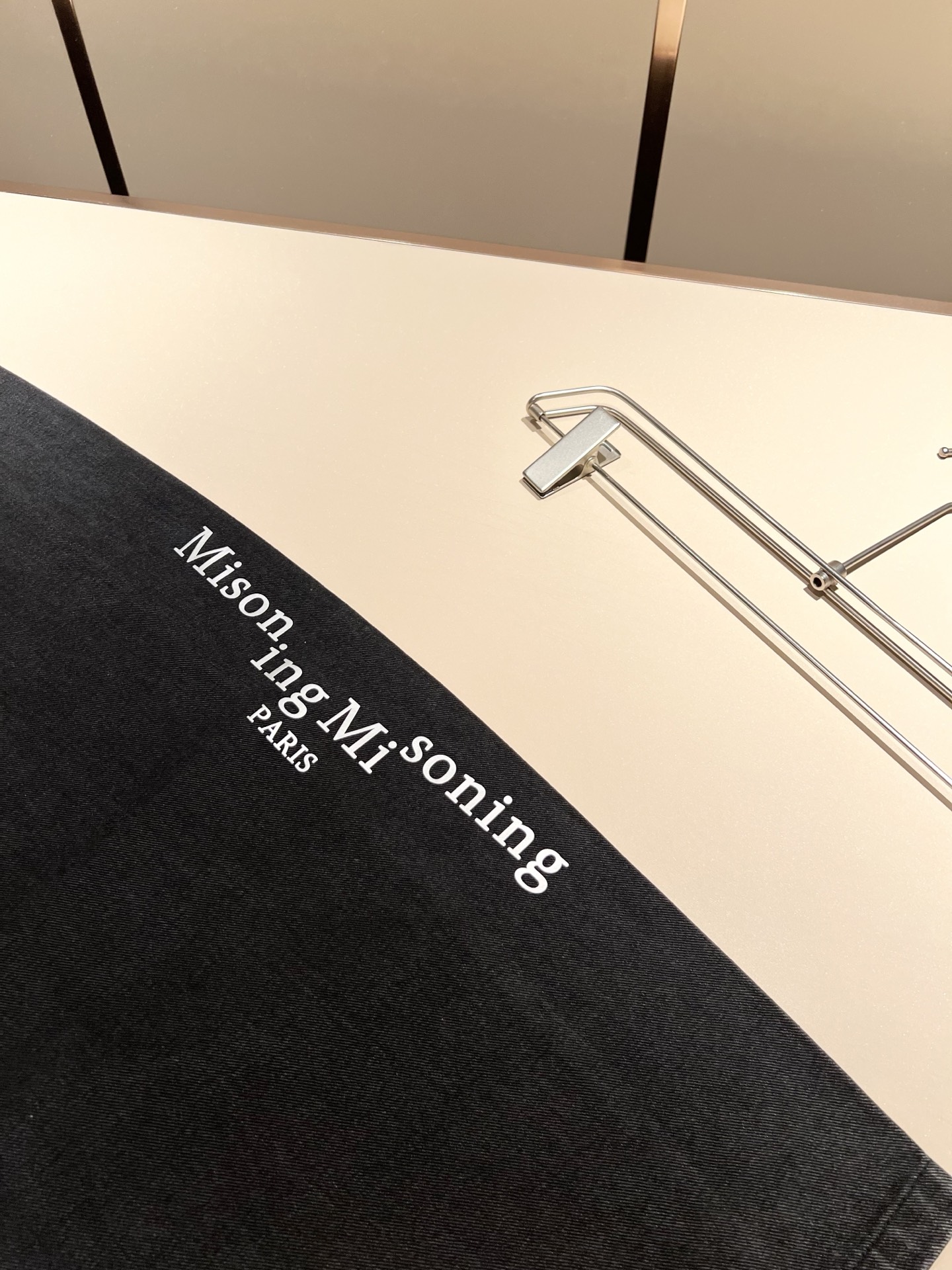 马吉拉 maison margiel 2025秋冬新款男女同款👫休闲牛仔裤，专柜同步发售！定制专属洗水纯