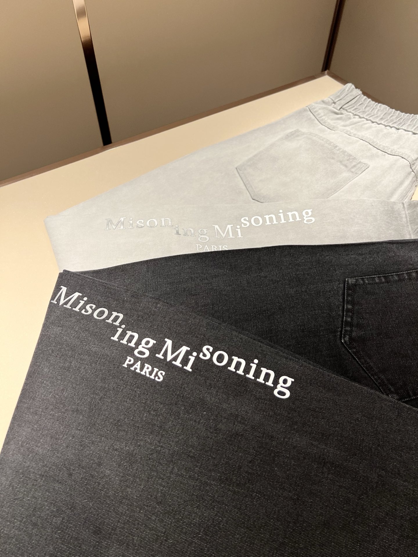 马吉拉 maison margiel 2025秋冬新款男女同款👫休闲牛仔裤，专柜同步发售！定制专属洗水纯