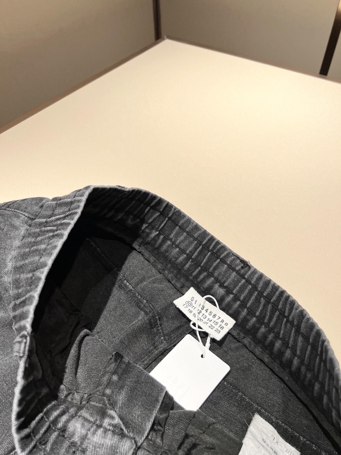 马吉拉 maison margiel 2025秋冬新款男女同款👫休闲牛仔裤，专柜同步发售！定制专属洗水纯