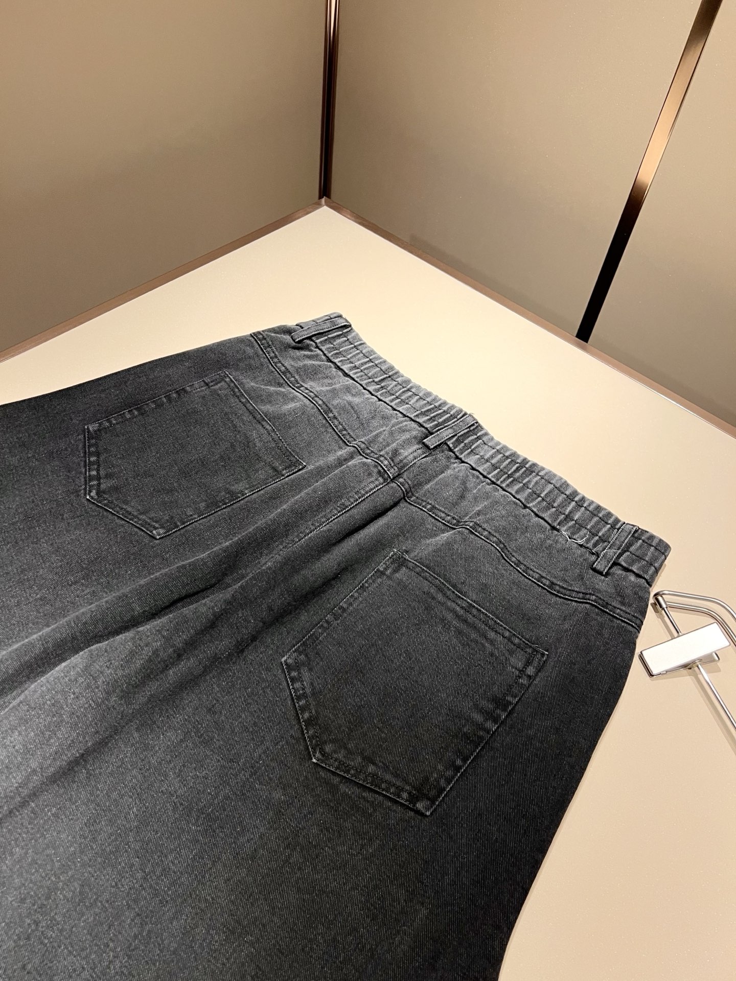 马吉拉 maison margiel 2025秋冬新款男女同款👫休闲牛仔裤，专柜同步发售！定制专属洗水纯