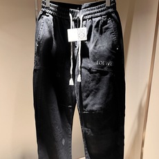LO*WE/罗*威2025秋冬新品男士时装款高端休闲牛仔裤,香港洋行渠道货,日本原厂出品,纯血统品质,完 LO*WE/罗*威2025秋冬新品男士时装款高端休闲牛仔裤,香港洋行渠道货,日本原厂出品,纯血统品质,完