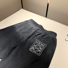 LO*WE/罗*威2025秋冬新品男士时装款高端休闲牛仔裤,香港洋行渠道货,日本原厂出品,纯血统品质,完 LO*WE/罗*威2025秋冬新品男士时装款高端休闲牛仔裤,香港洋行渠道货,日本原厂出品,纯血统品质,完