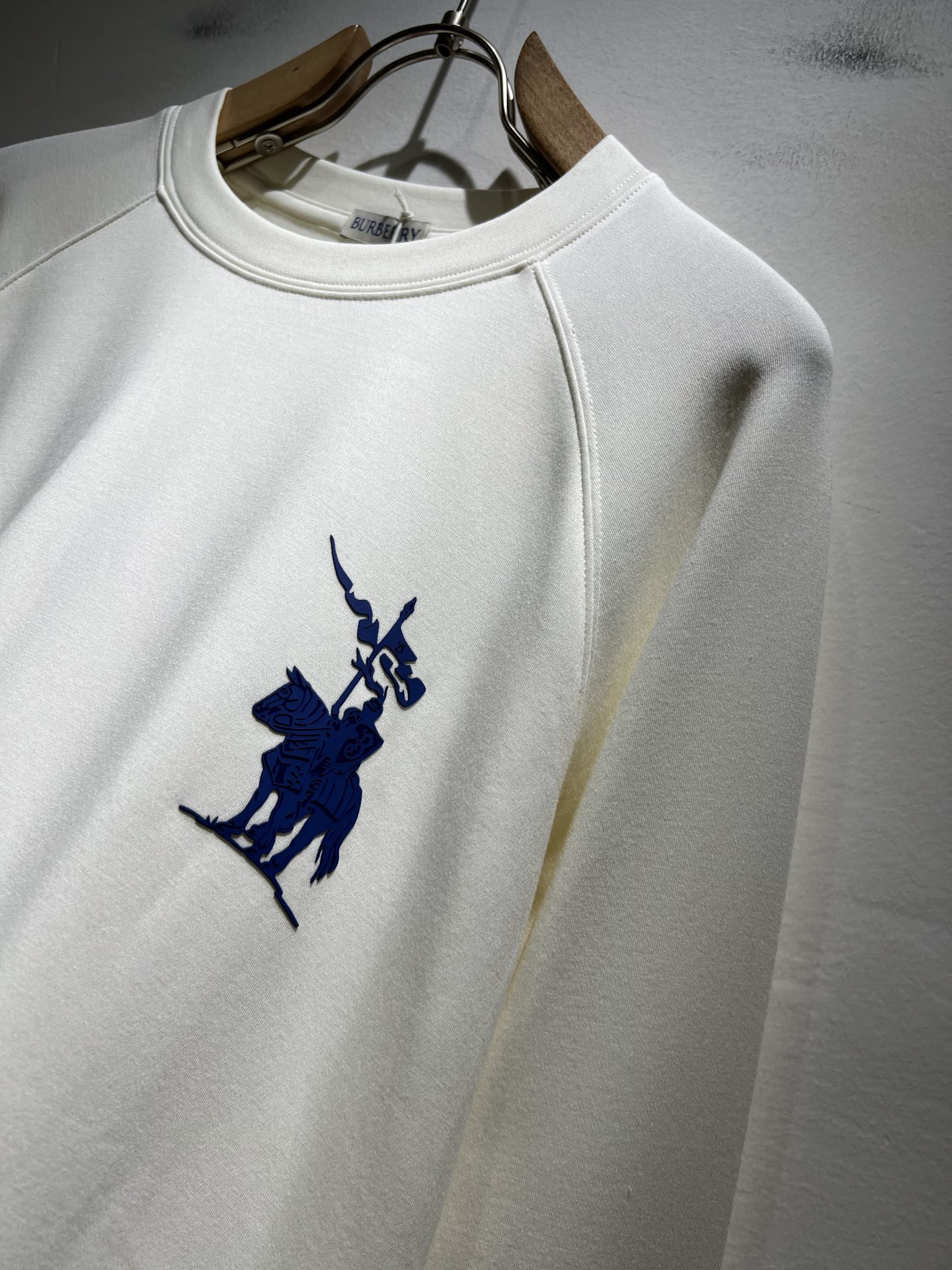 BURBER*Y巴*莉2025秋冬新品男女同款👫长袖打底衫，重磅来袭，最近比较火热的环保纯棉面料制作而成