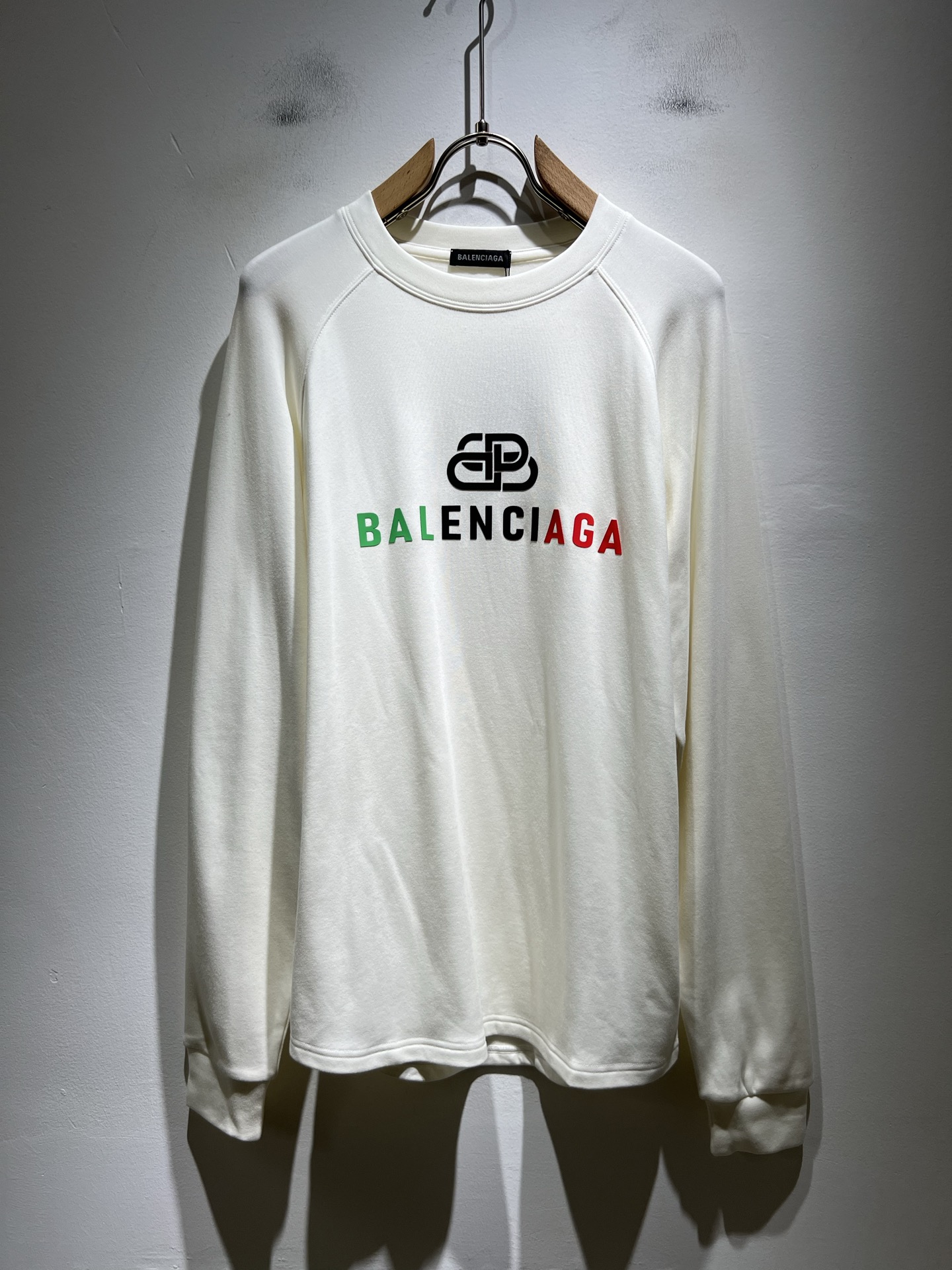 BALENCI*GA巴黎*家 2025秋冬新款男女同款👫长袖打底衫！走秀图案印花时尚休闲短袖T恤衫！设计