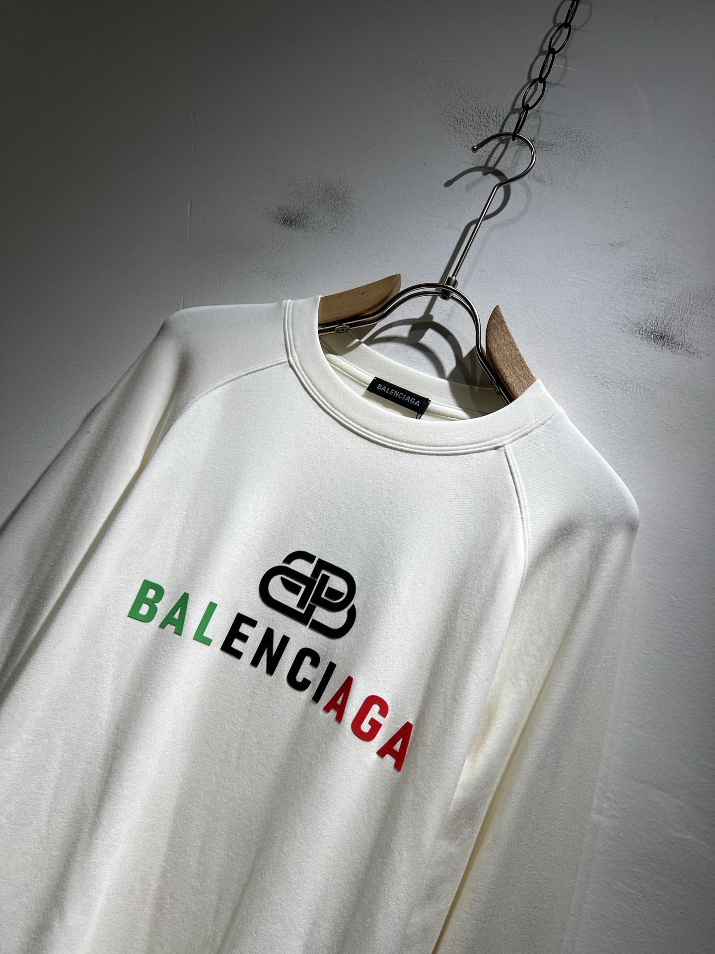 BALENCI*GA巴黎*家 2025秋冬新款男女同款👫长袖打底衫！走秀图案印花时尚休闲短袖T恤衫！设计