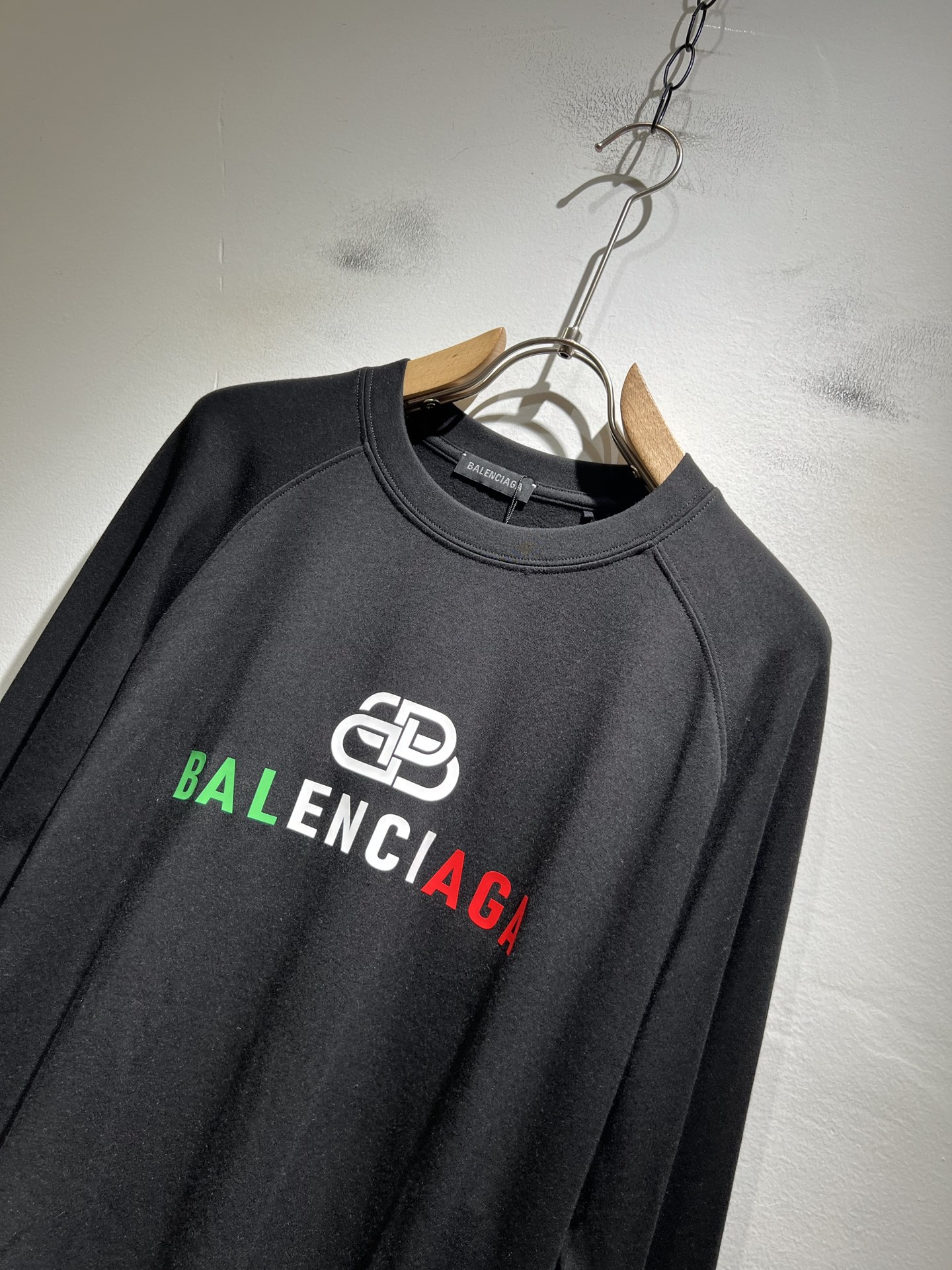 BALENCI*GA巴黎*家 2025秋冬新款男女同款👫长袖打底衫！走秀图案印花时尚休闲短袖T恤衫！设计