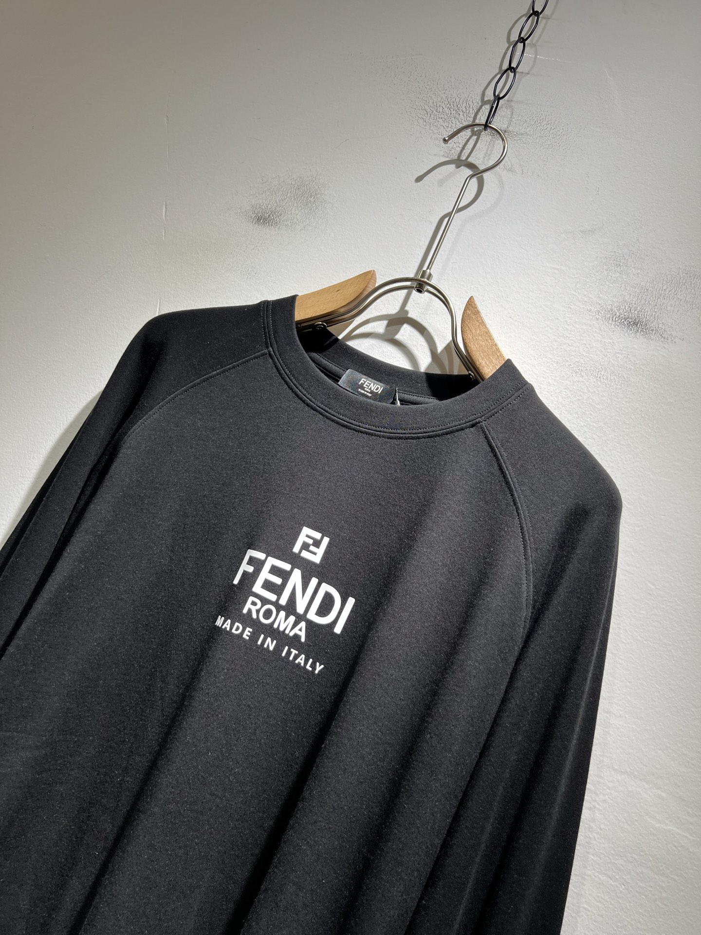 FEN*I 芬*迪2025秋冬新款FD家族FF男女同款👫打底衫，男女同款👫百搭极简短袖。意大利原厂订单，