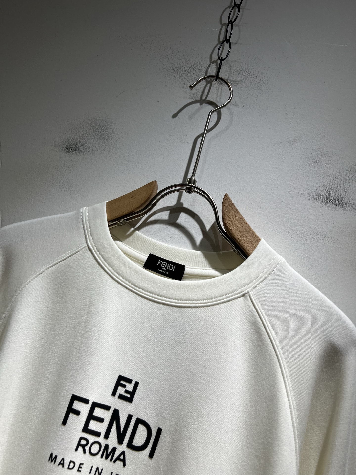 FEN*I 芬*迪2025秋冬新款FD家族FF男女同款👫打底衫，男女同款👫百搭极简短袖。意大利原厂订单，