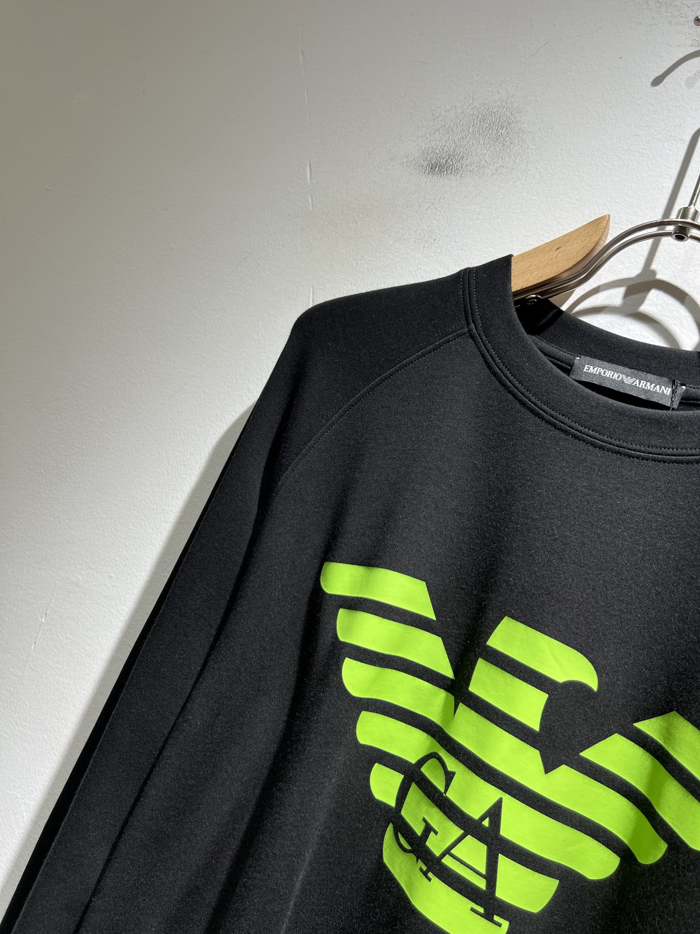 Arman阿*尼2025秋冬新款男女同款👫休闲长袖打底衫，原单代工厂订单，标志😊logo压胶设计！简洁的