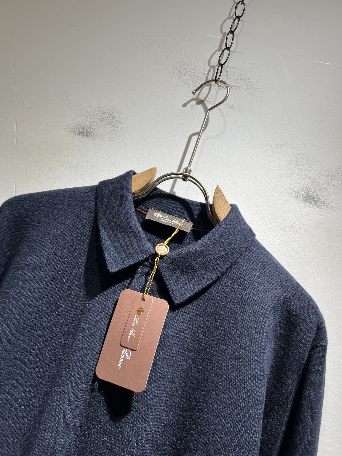 Loro Piana诺悠翩雅 2025秋冬男士最新的贸易订单针织羊毛衫，全品相！！上身舒适透气，不僵硬，