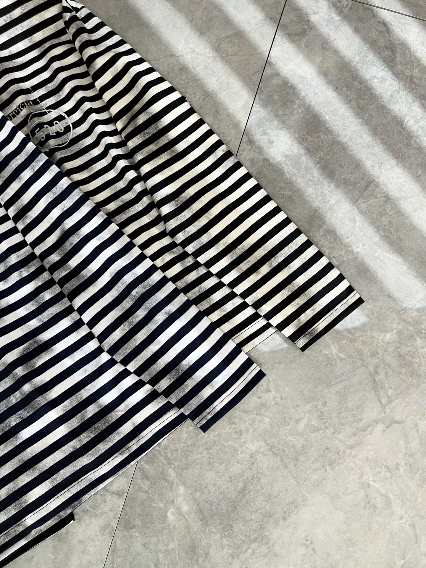 马吉拉 maison margiel 2025秋冬新款打底衫，，专柜同步发售！定制专属洗水纯棉面料，胸前