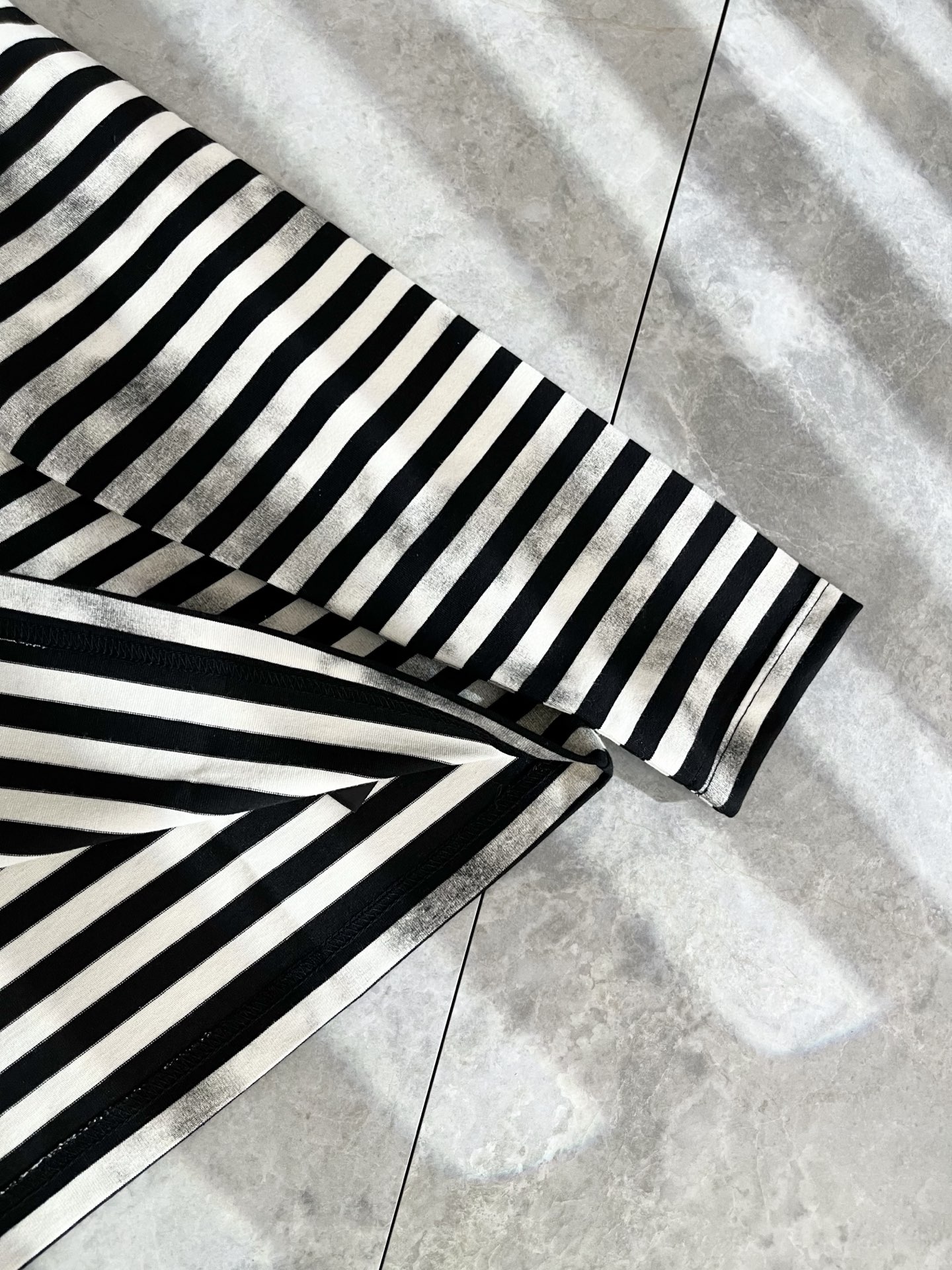 马吉拉 maison margiel 2025秋冬新款打底衫，，专柜同步发售！定制专属洗水纯棉面料，胸前