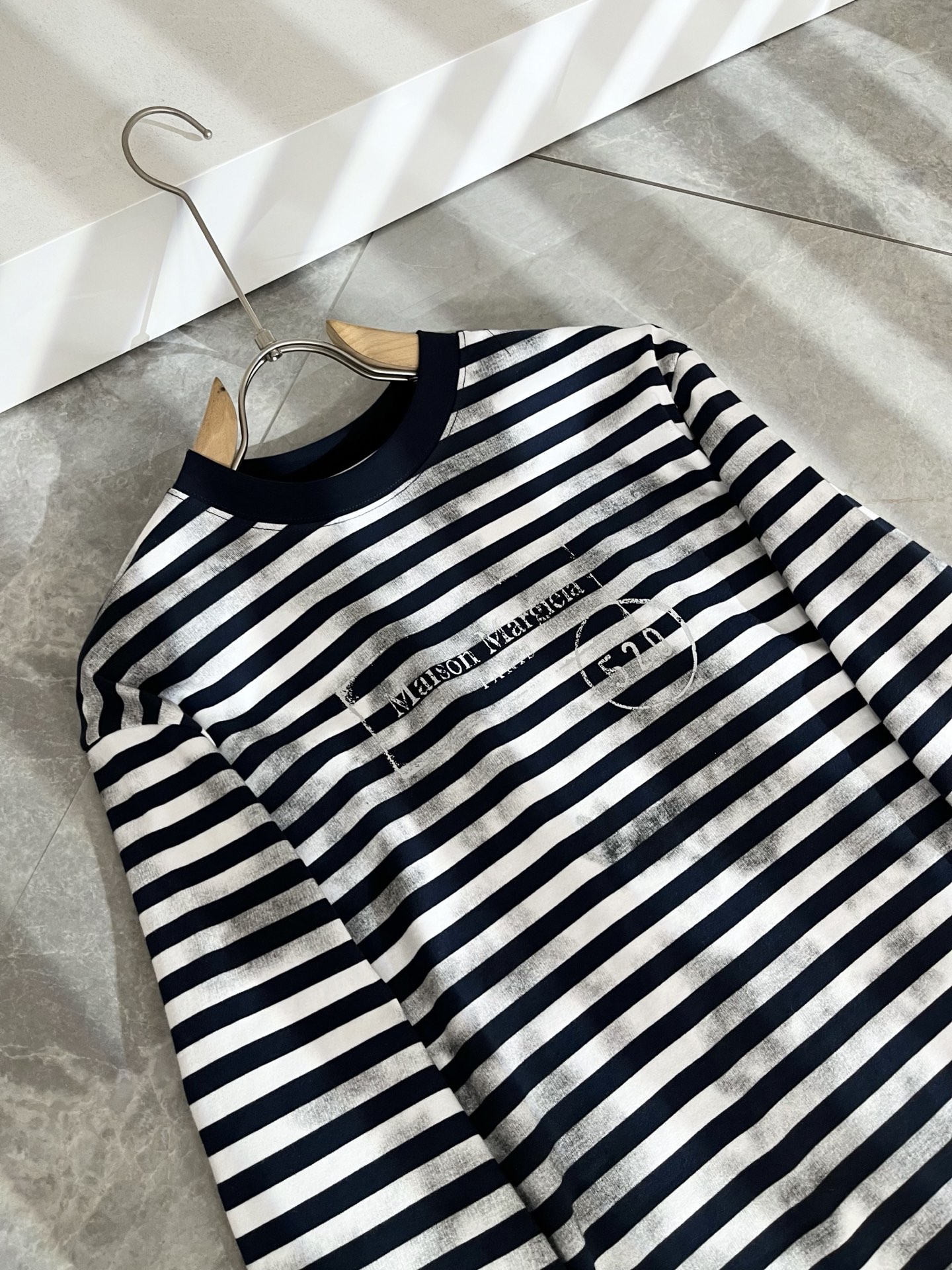 马吉拉 maison margiel 2025秋冬新款打底衫，，专柜同步发售！定制专属洗水纯棉面料，胸前