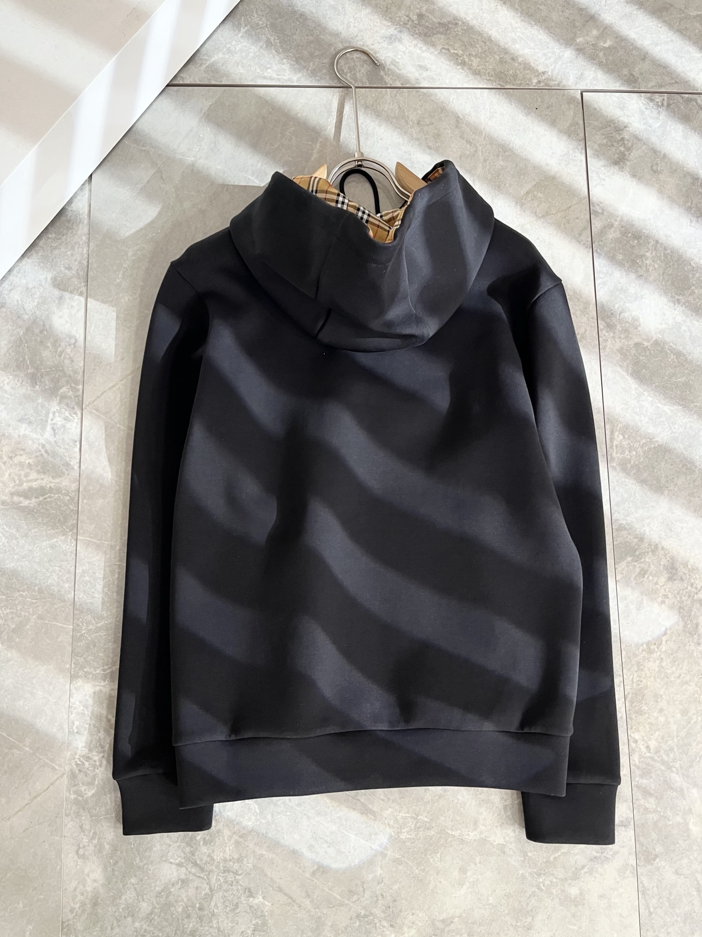 BURBER*Y巴*莉 2025秋冬新款男女同款👫基础休闲百搭棉质连帽卫衣，男女同款卫衣！贸易公司渠道稀
