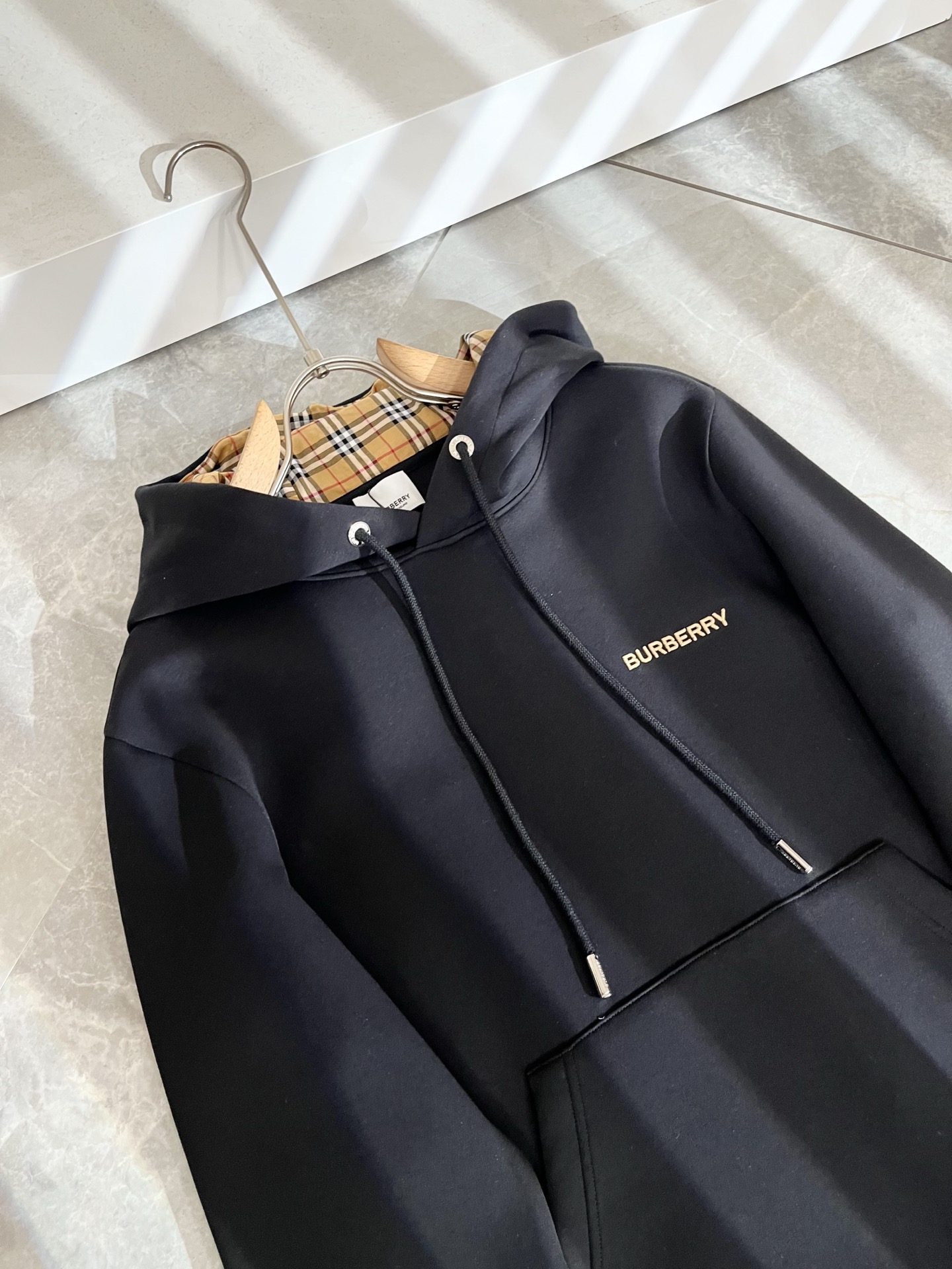 BURBER*Y巴*莉 2025秋冬新款男女同款👫基础休闲百搭棉质连帽卫衣，男女同款卫衣！贸易公司渠道稀