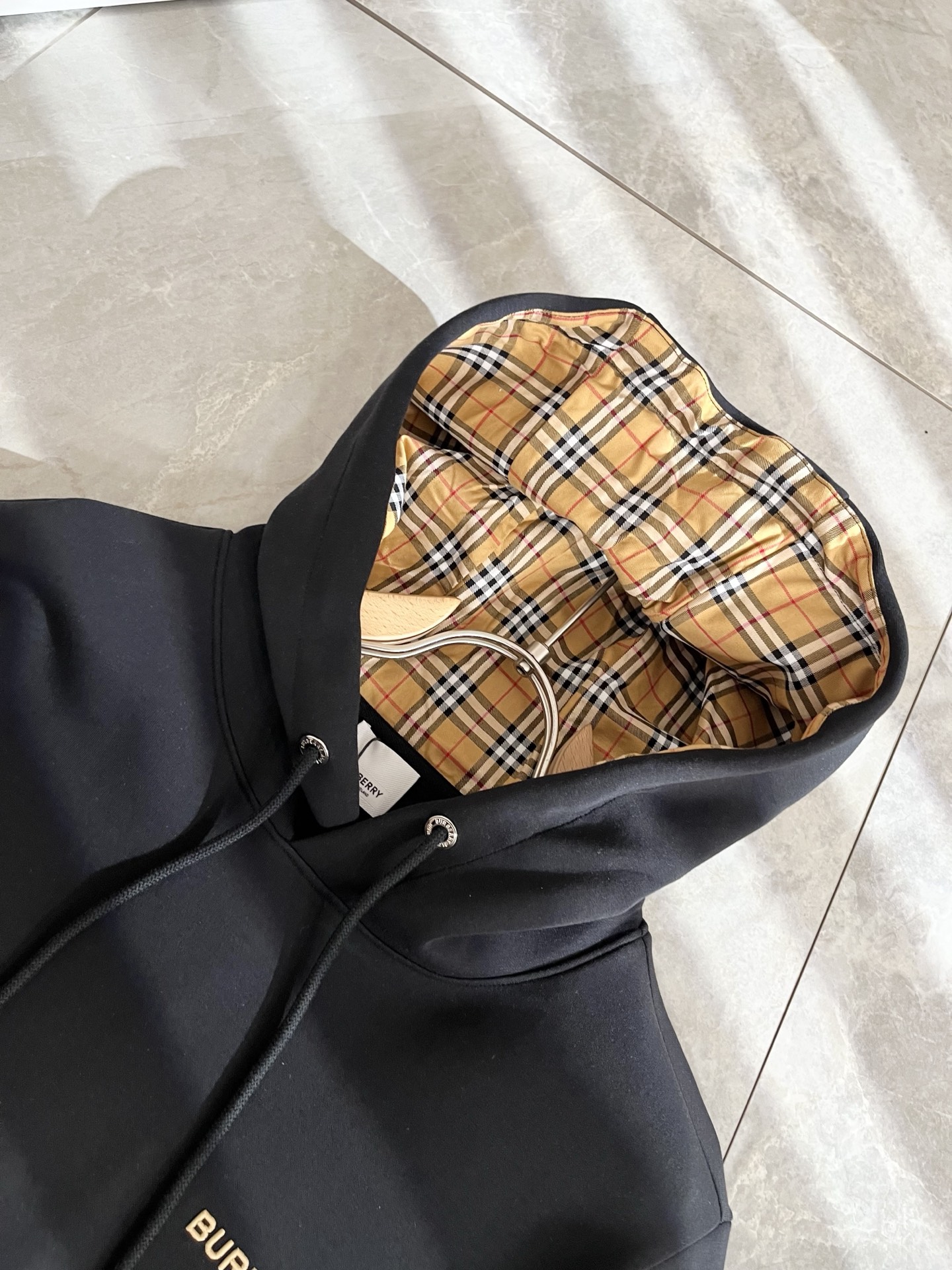 BURBER*Y巴*莉 2025秋冬新款男女同款👫基础休闲百搭棉质连帽卫衣，男女同款卫衣！贸易公司渠道稀