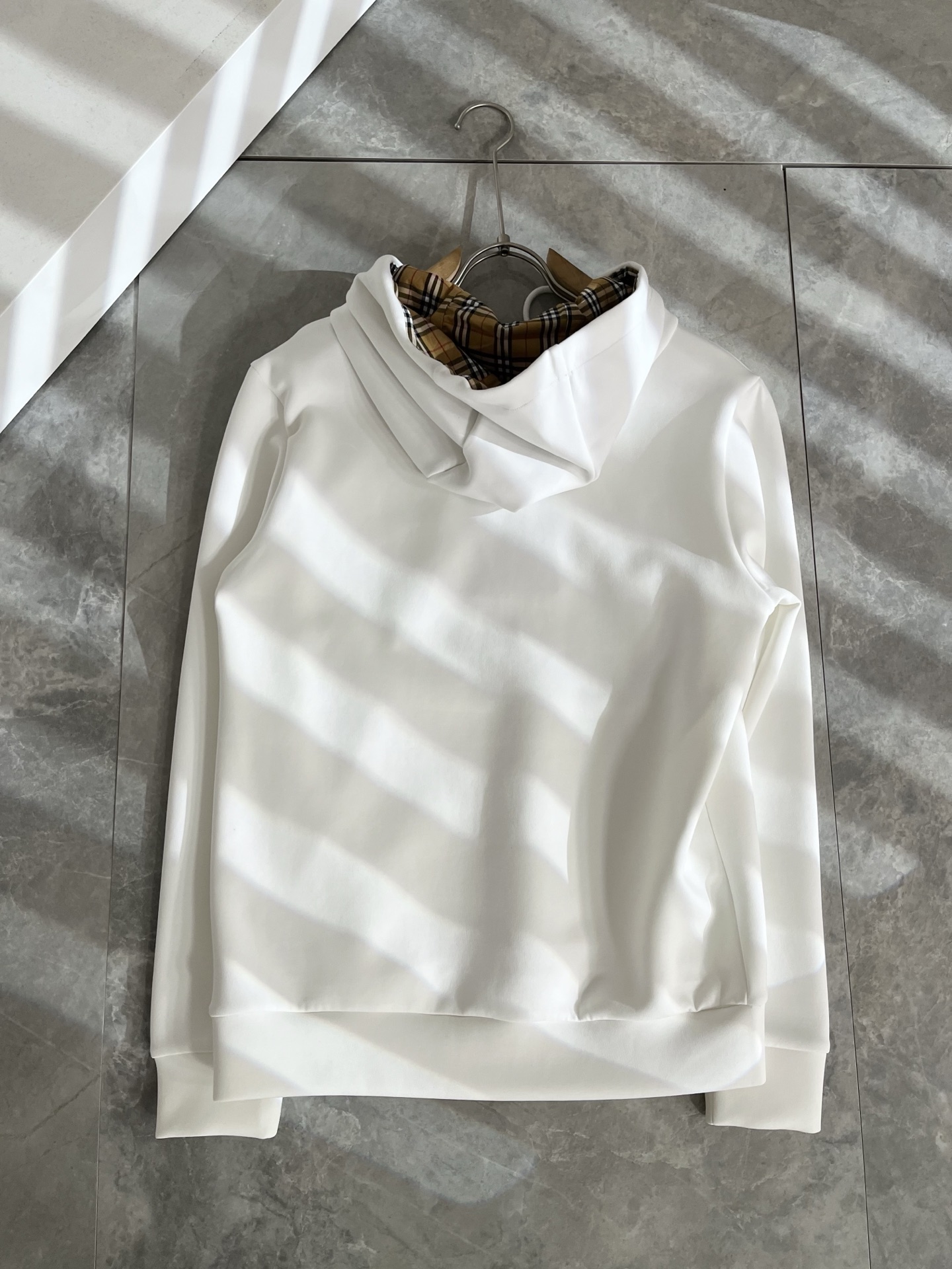 BURBER*Y巴*莉 2025秋冬新款男女同款👫基础休闲百搭棉质连帽卫衣，男女同款卫衣！贸易公司渠道稀