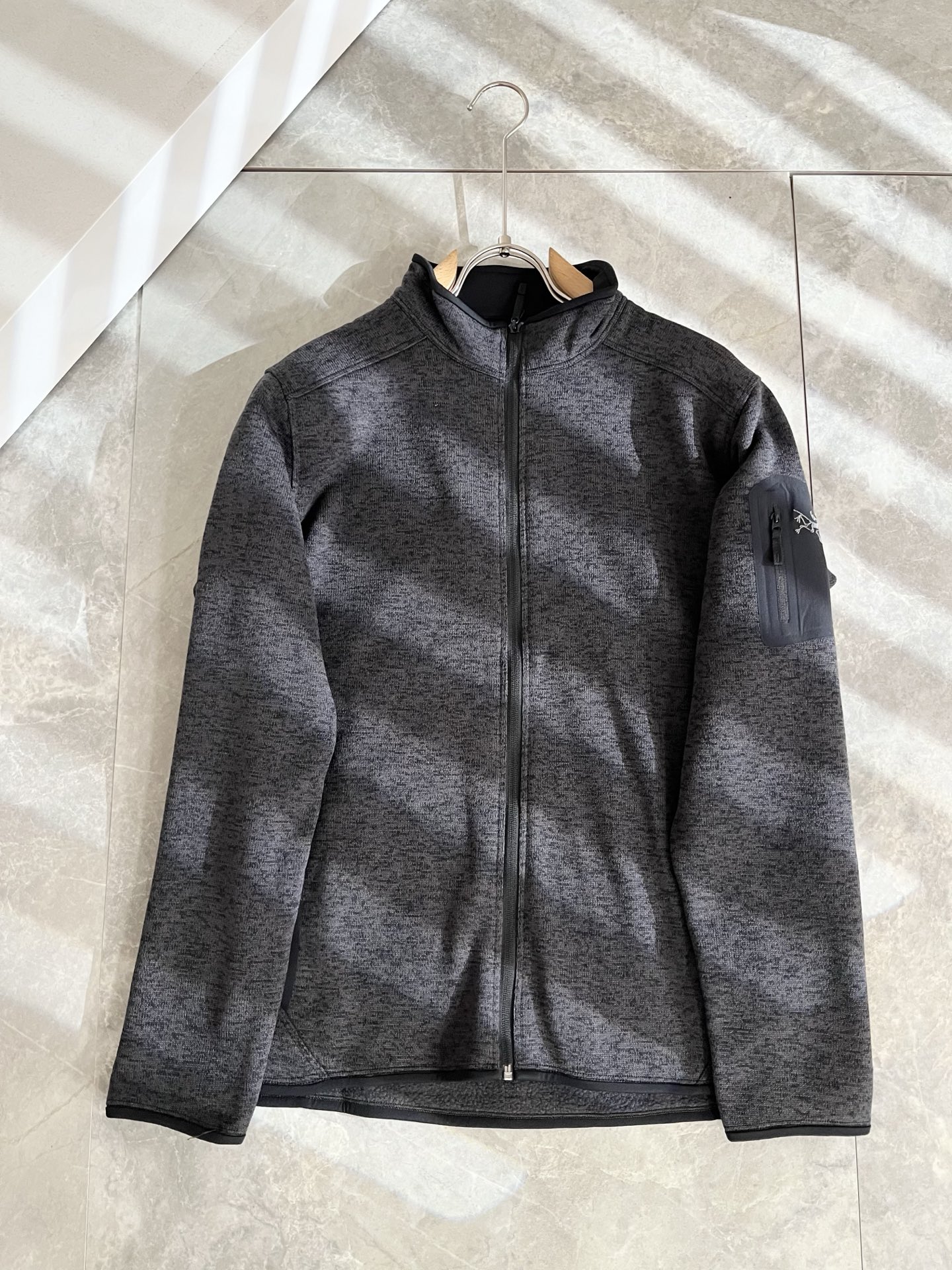 ARCTER*X始*祖鸟 2025秋冬新款男女同款👫夹克外套，户外品牌可能大家第一想到的就是加拿大鹅、始