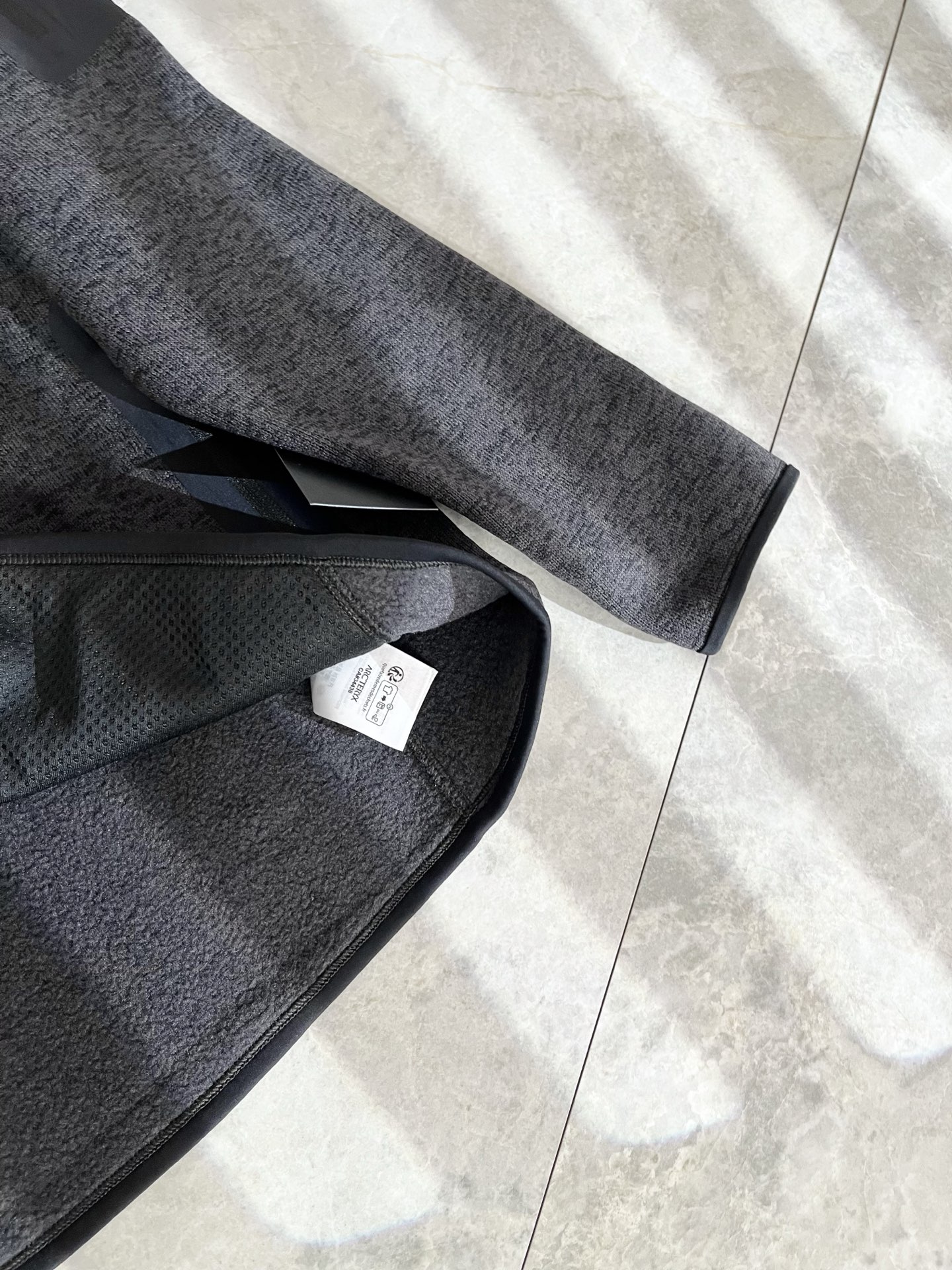 ARCTER*X始*祖鸟 2025秋冬新款男女同款👫夹克外套，户外品牌可能大家第一想到的就是加拿大鹅、始